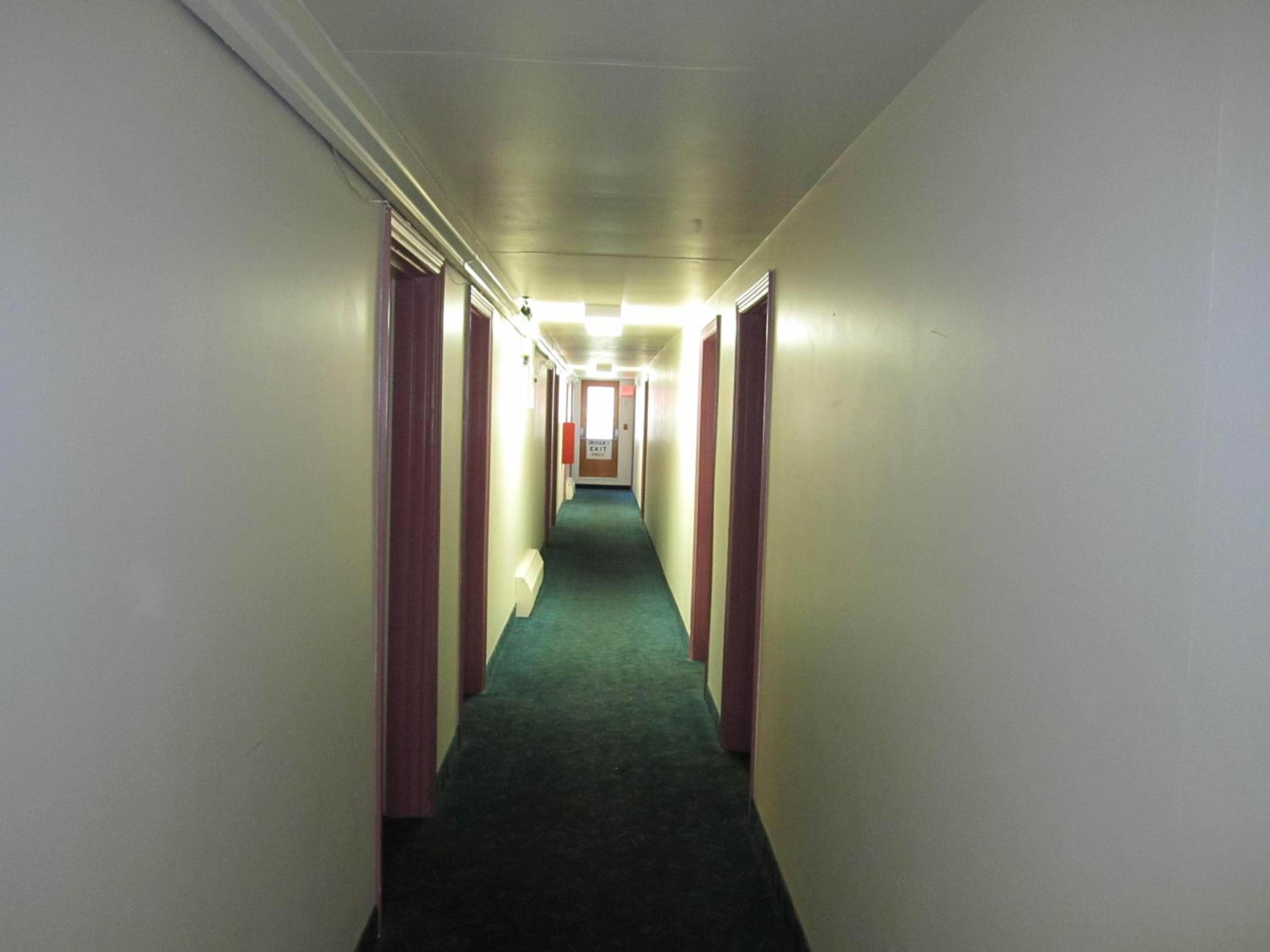 Canadiana Motel