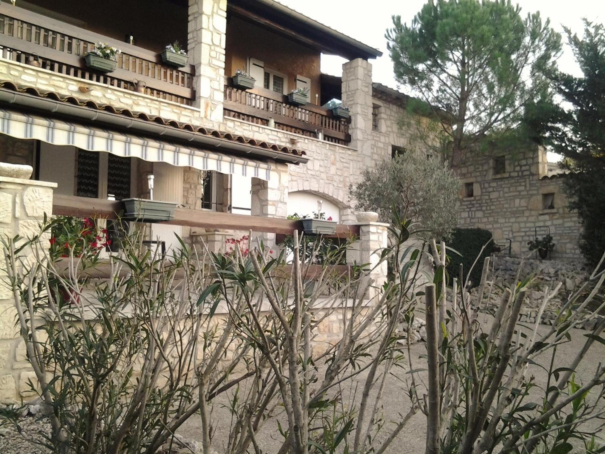 Les Lauriers Roses view 2