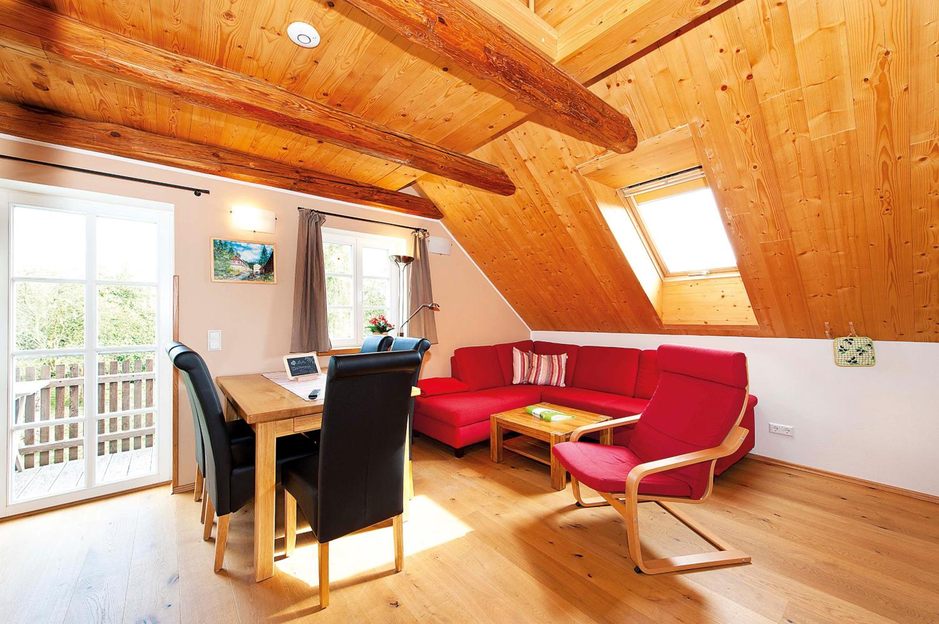 Ferienhaus Winterbergblick, Nationalpark Sächsische Schweiz, 5 Wohnungen und Gemeinschaftsraum, Boulderraum und Sauna im Haus