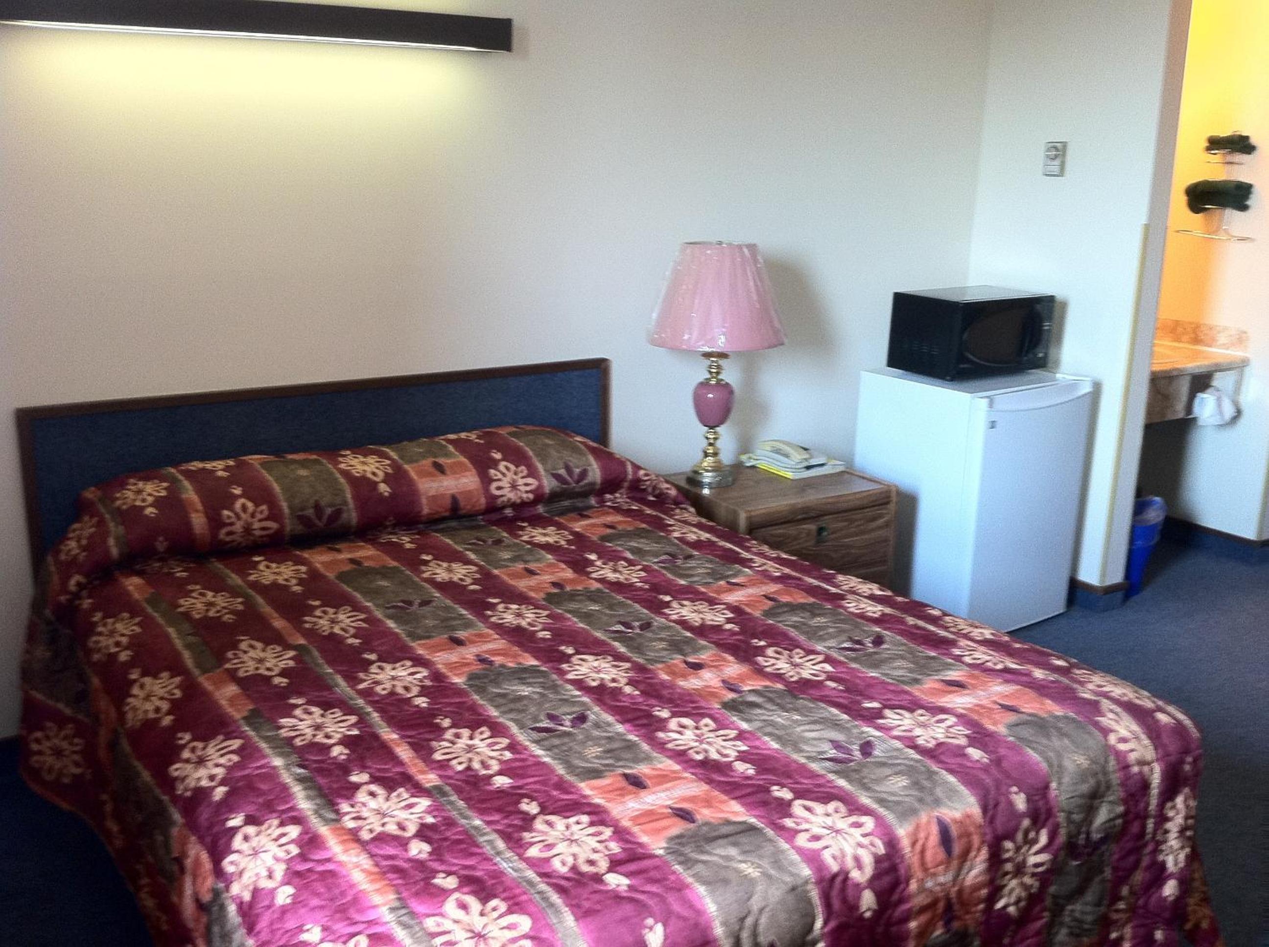 Circle 6 Motel