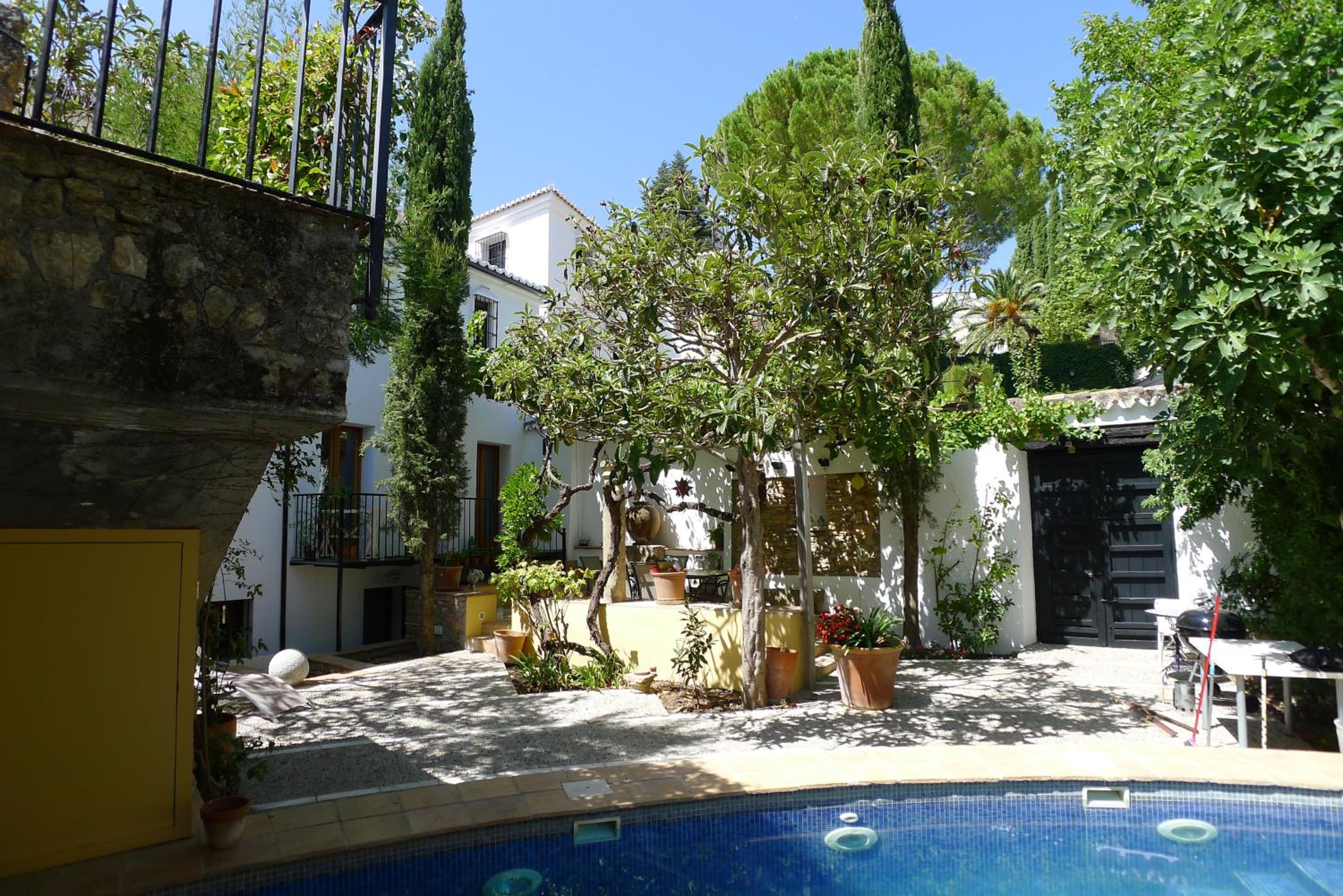 Salvatierra Guest House view 3