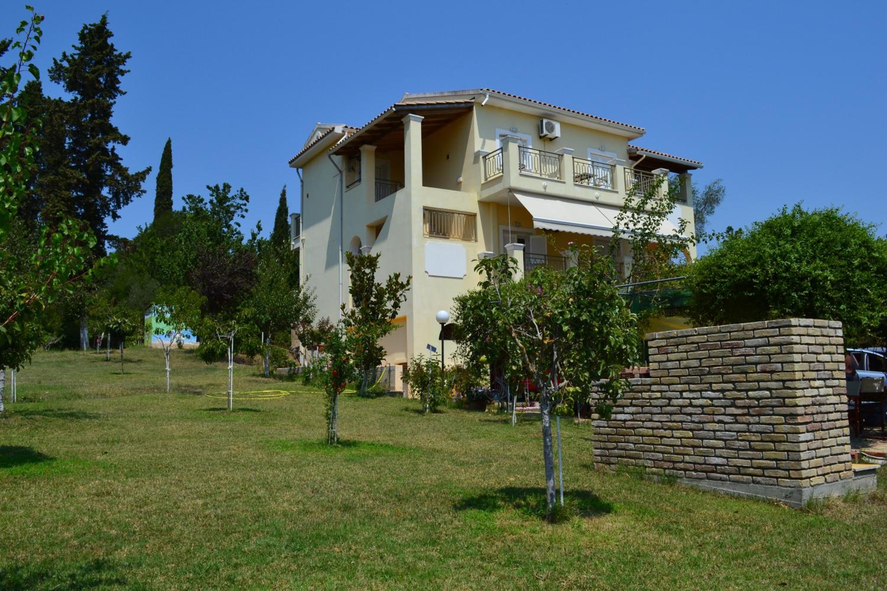 Photo 18