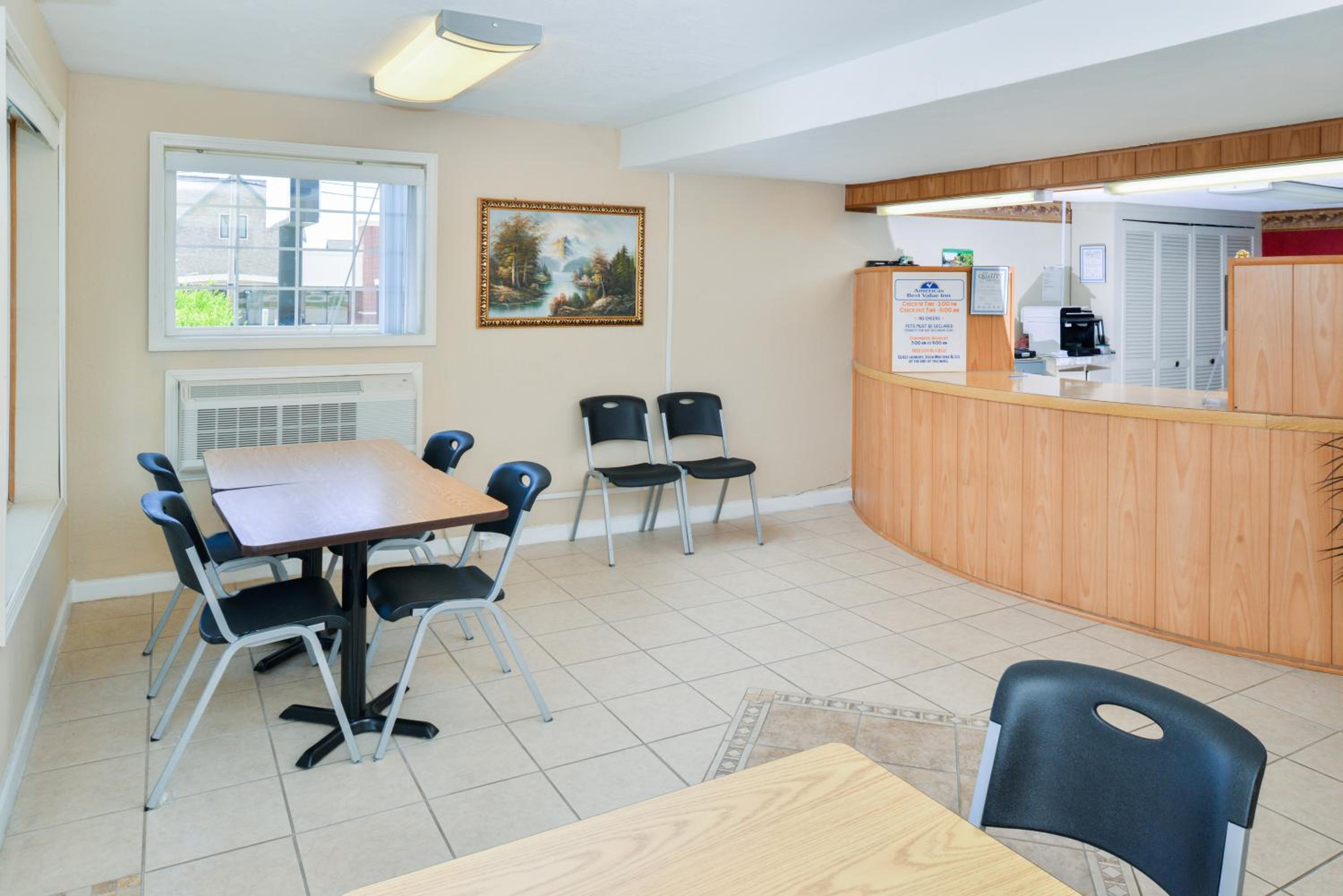 Americas Best Value Inn - Lebanon view 4