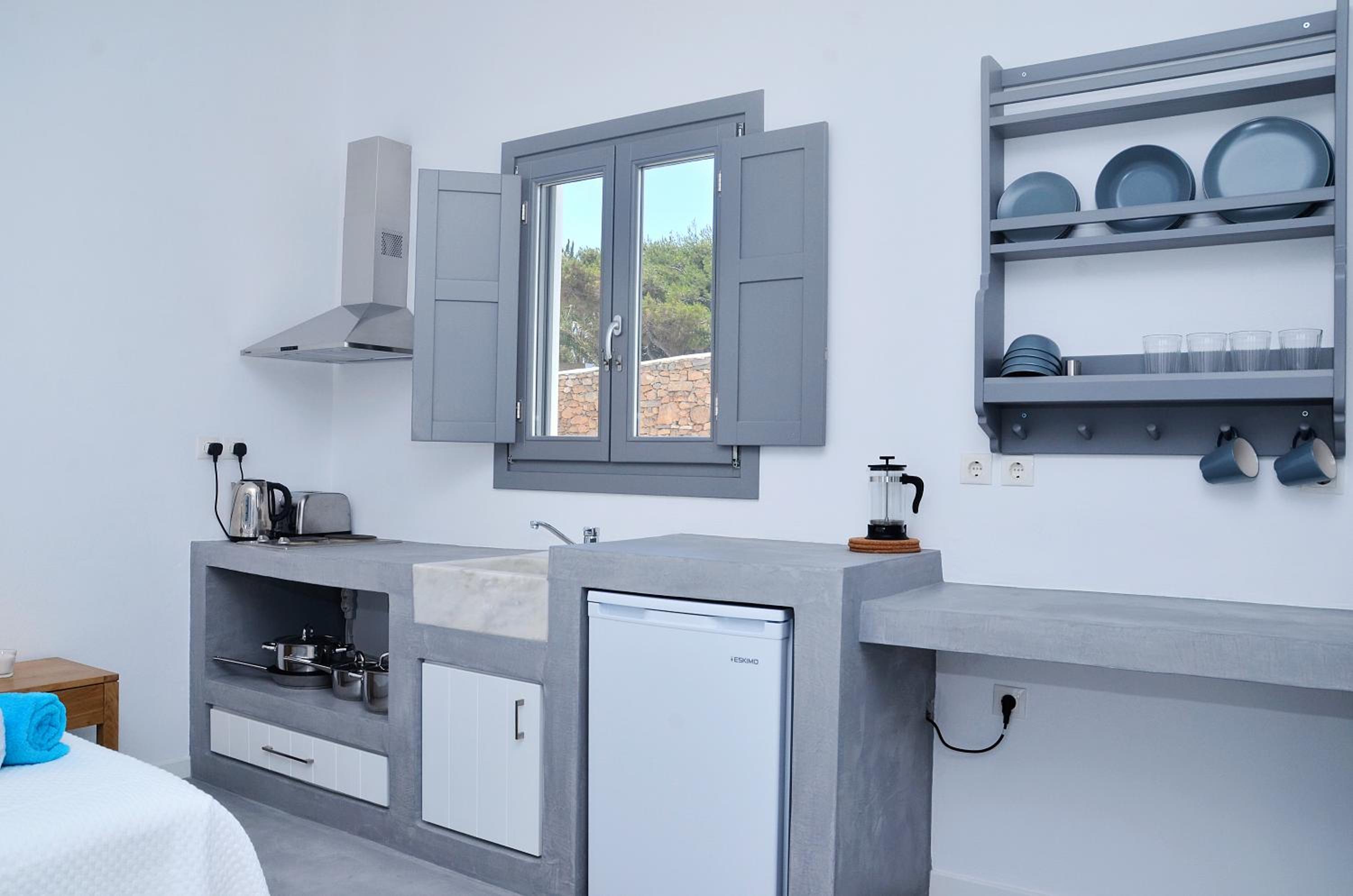 Ionathan Koufonisia Suites