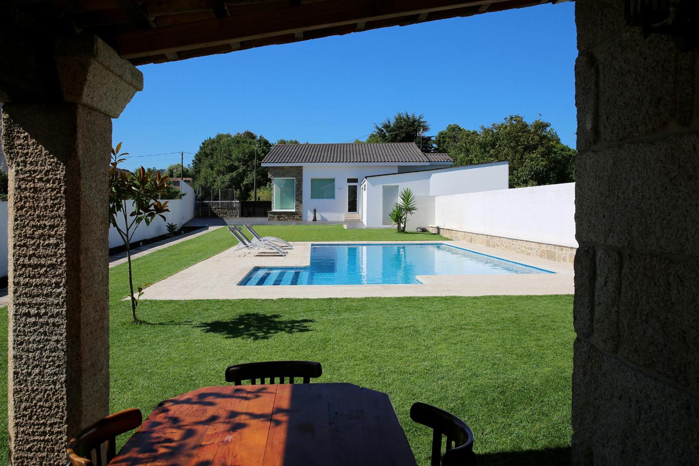 Casa rural con piscina Viña de Millan view 2