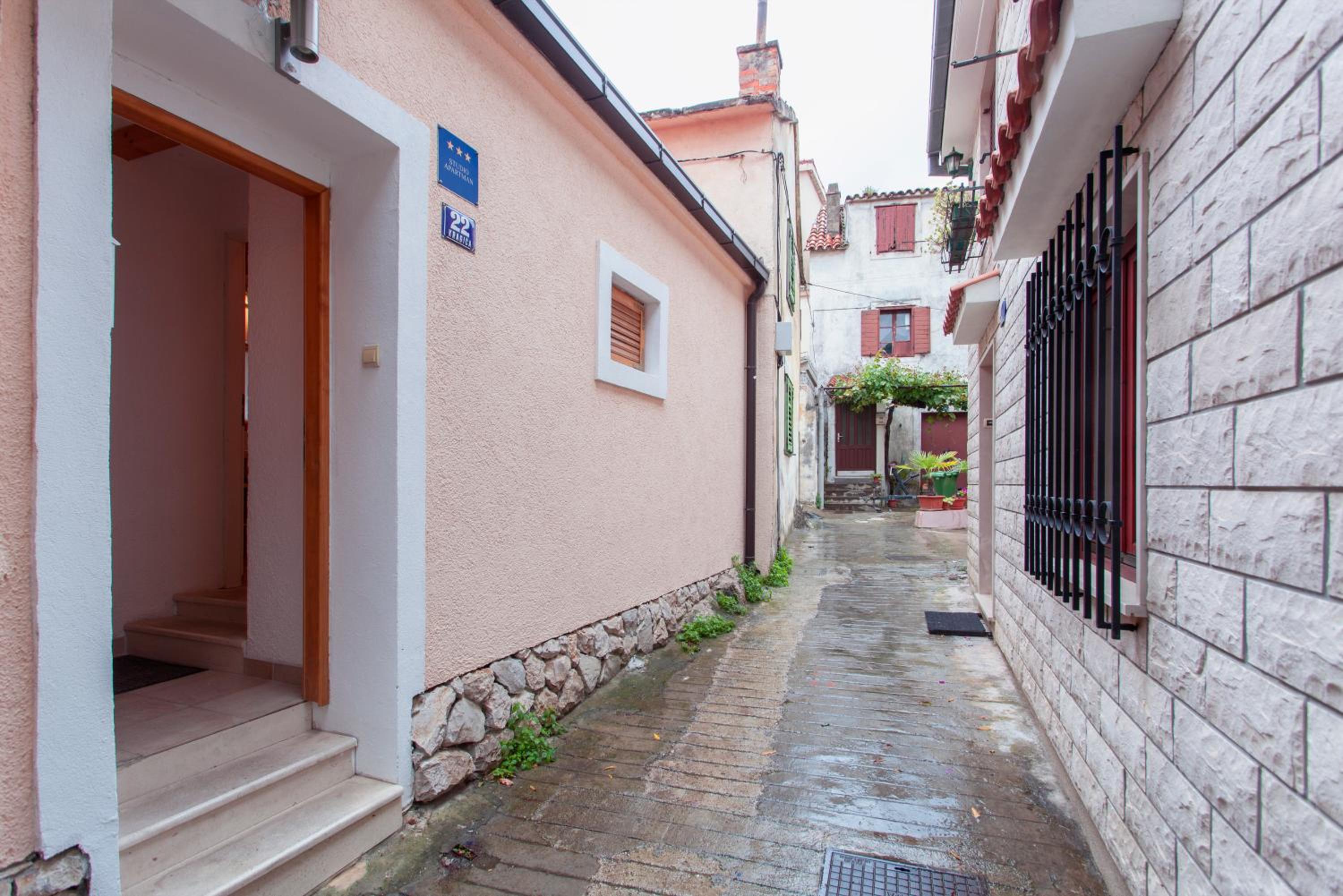 Studio Apartment Karlo — Split