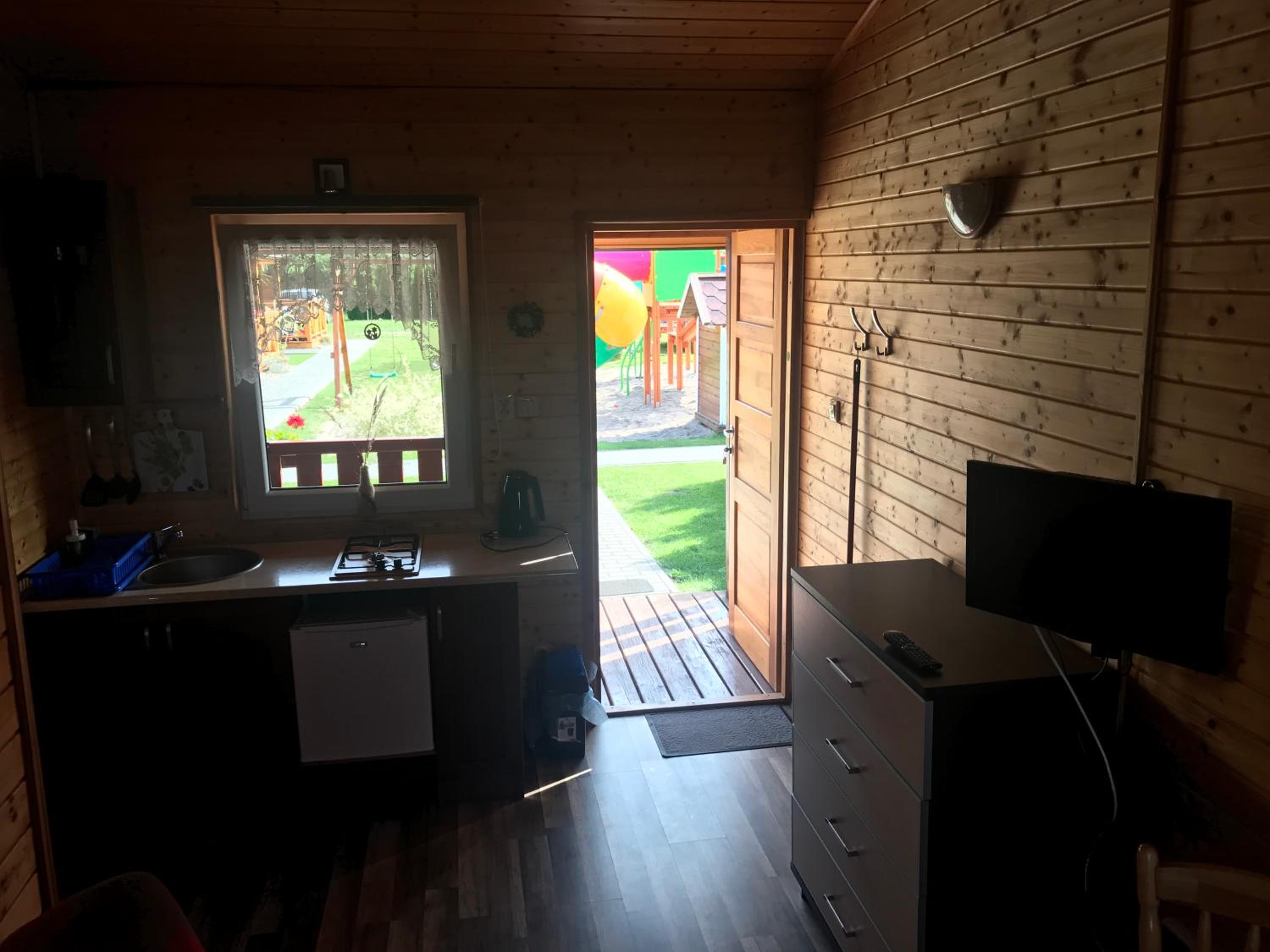 Photo 33