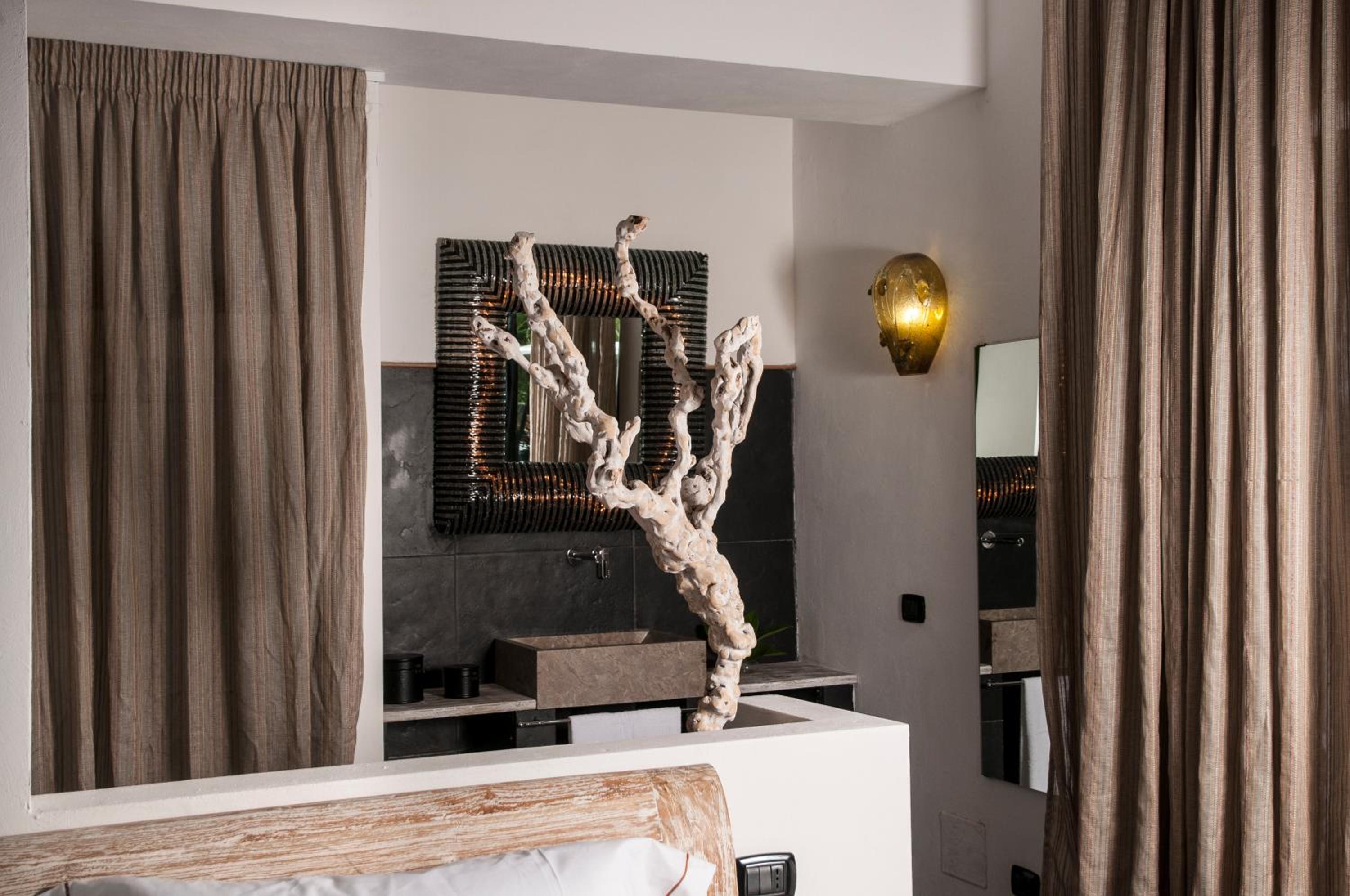 Seven Maze Charming House en Bari — bathroom