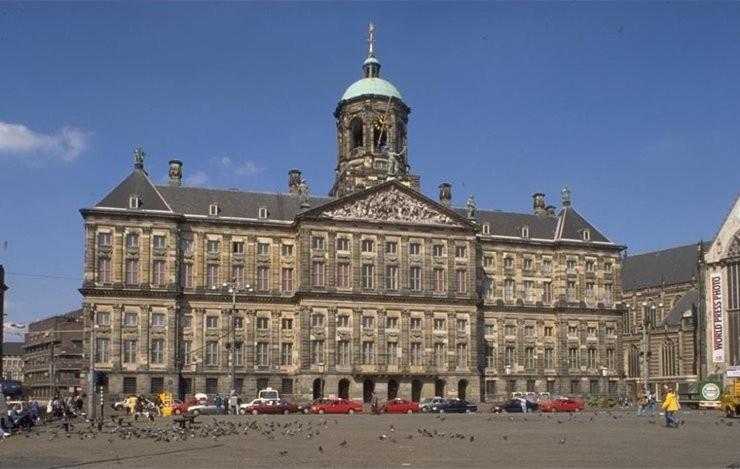 Amsterdam Red Light Bed & Breakfast