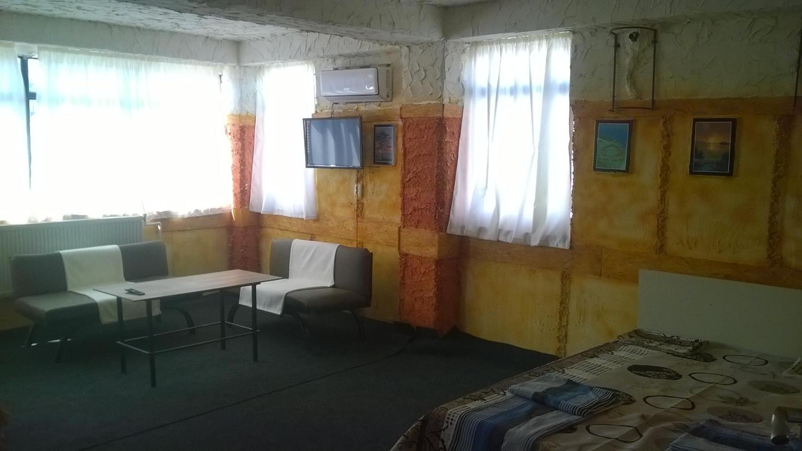 Photo 25