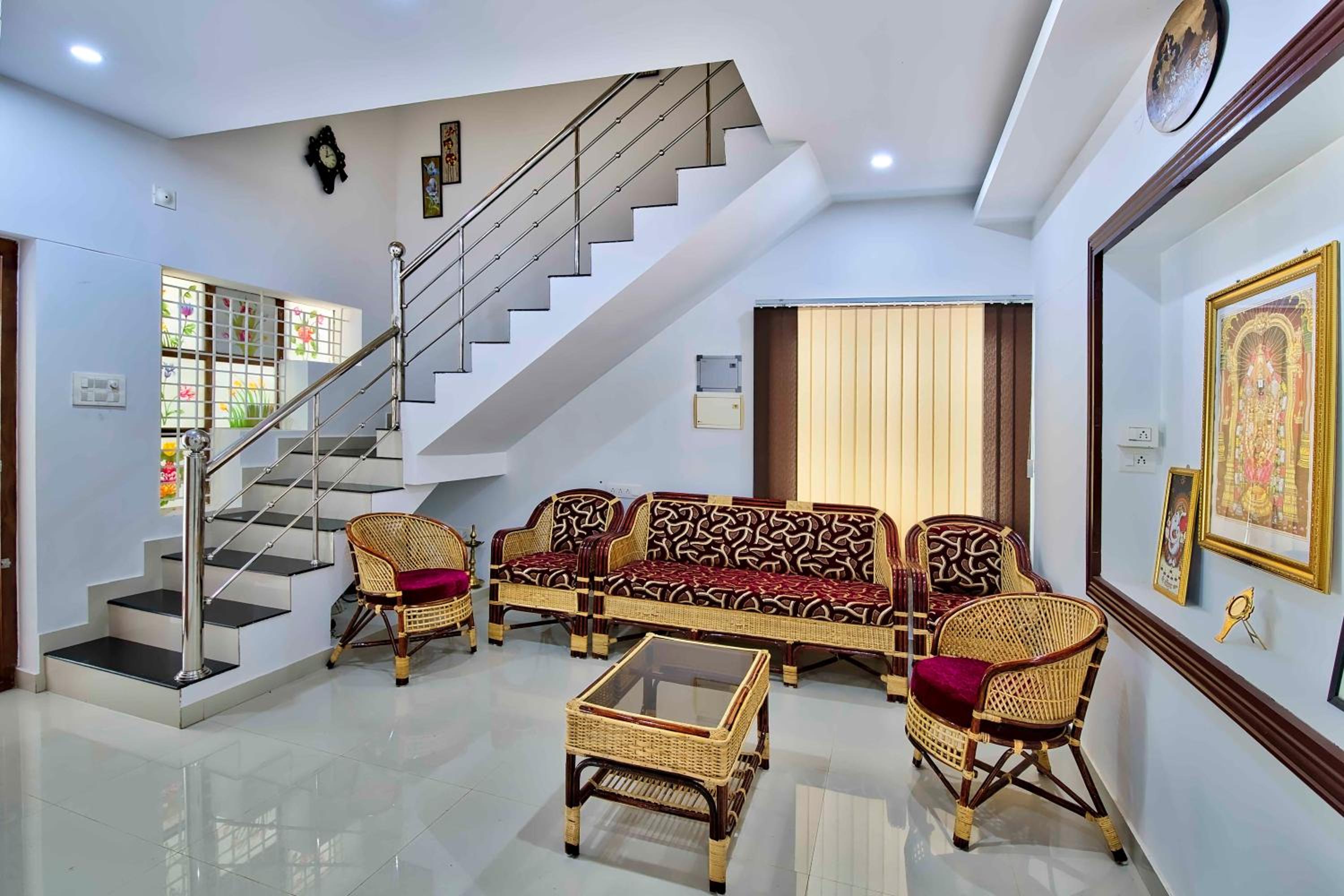 Rams Guest House with Kitchen Near Kochu Veli Railway station & Lulu Mall view 3