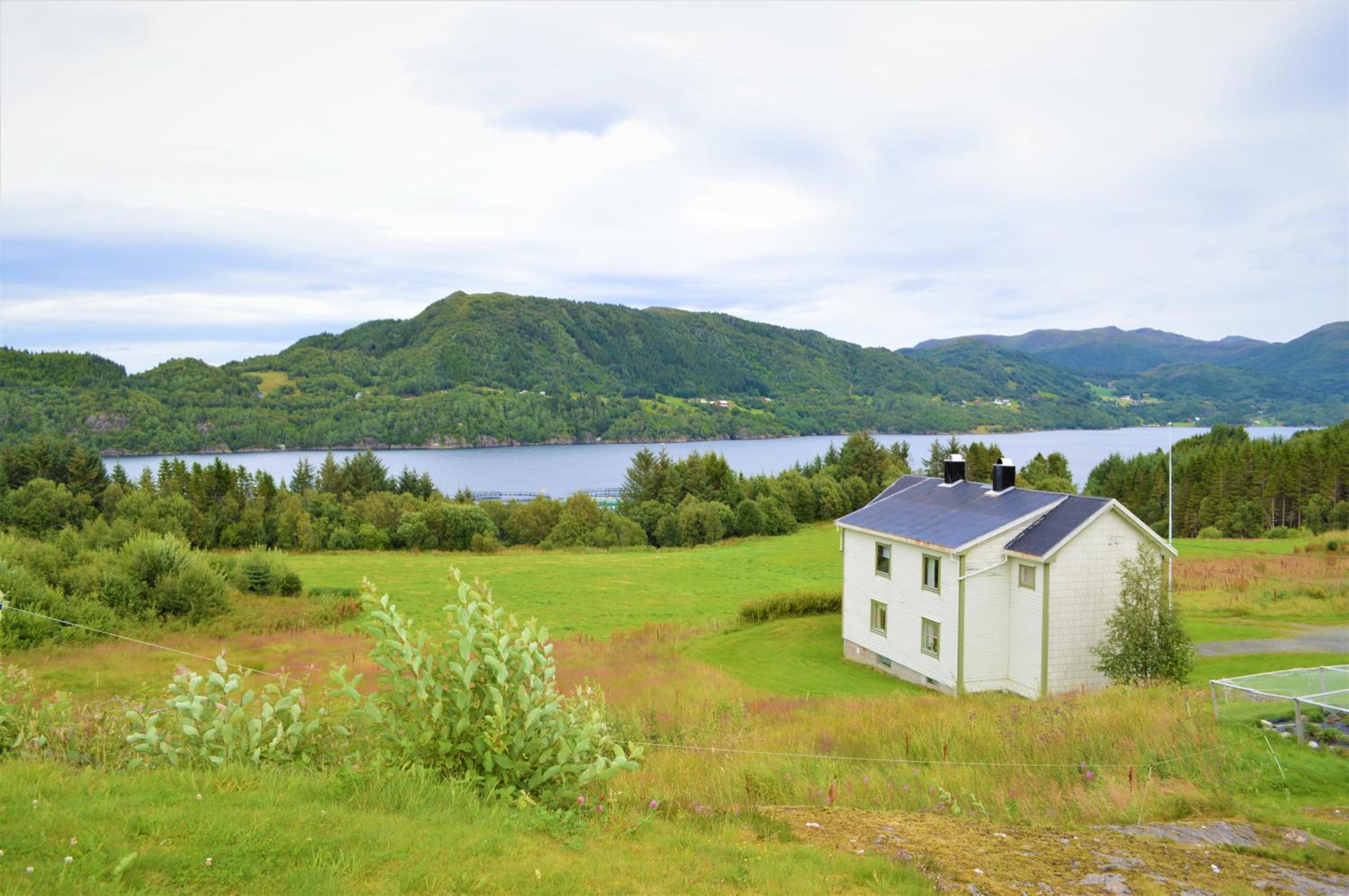 Leite Gård near Atlantic Road in Hustadvika view 3