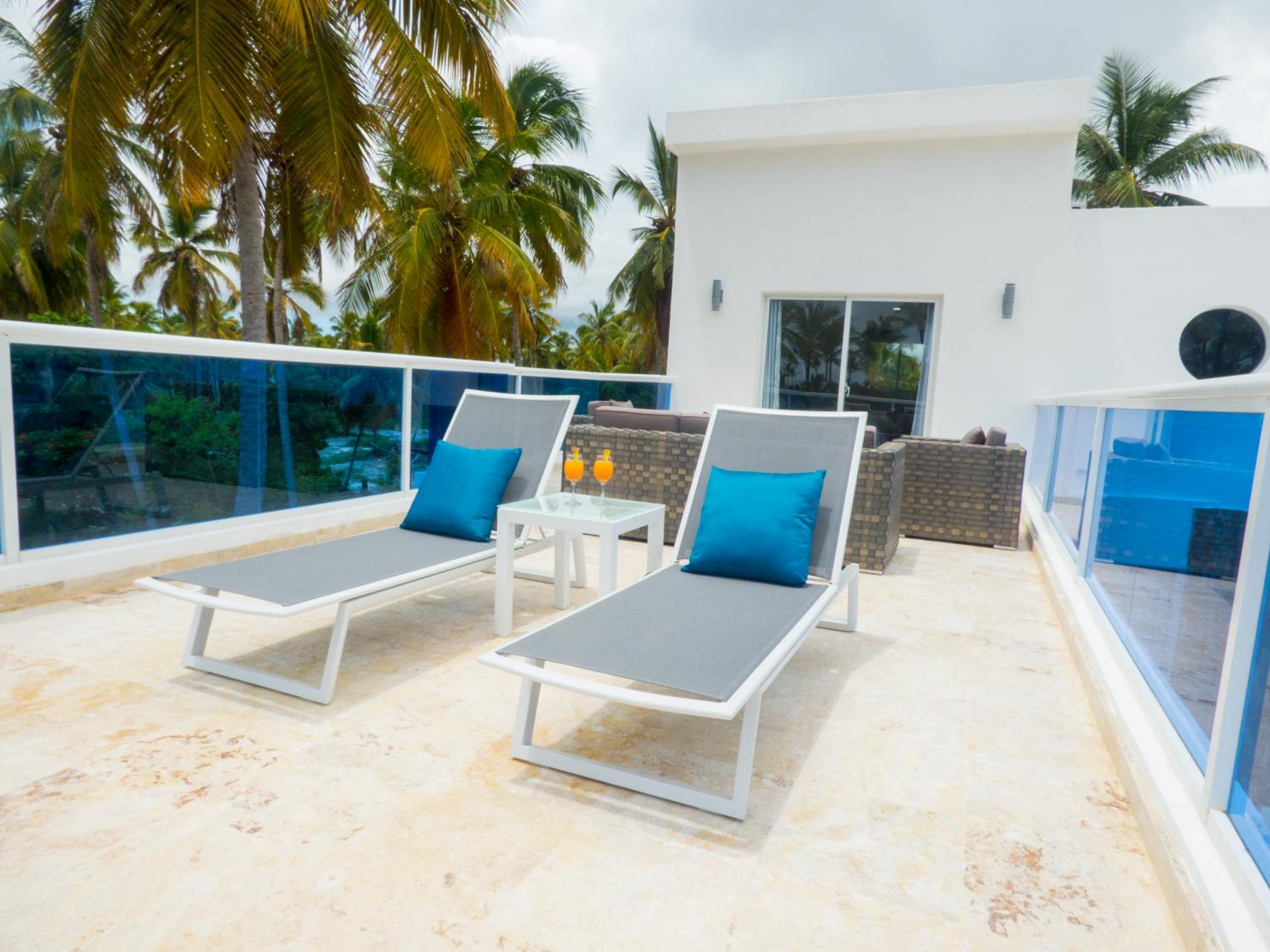 The Sanctuary @ Los Corales