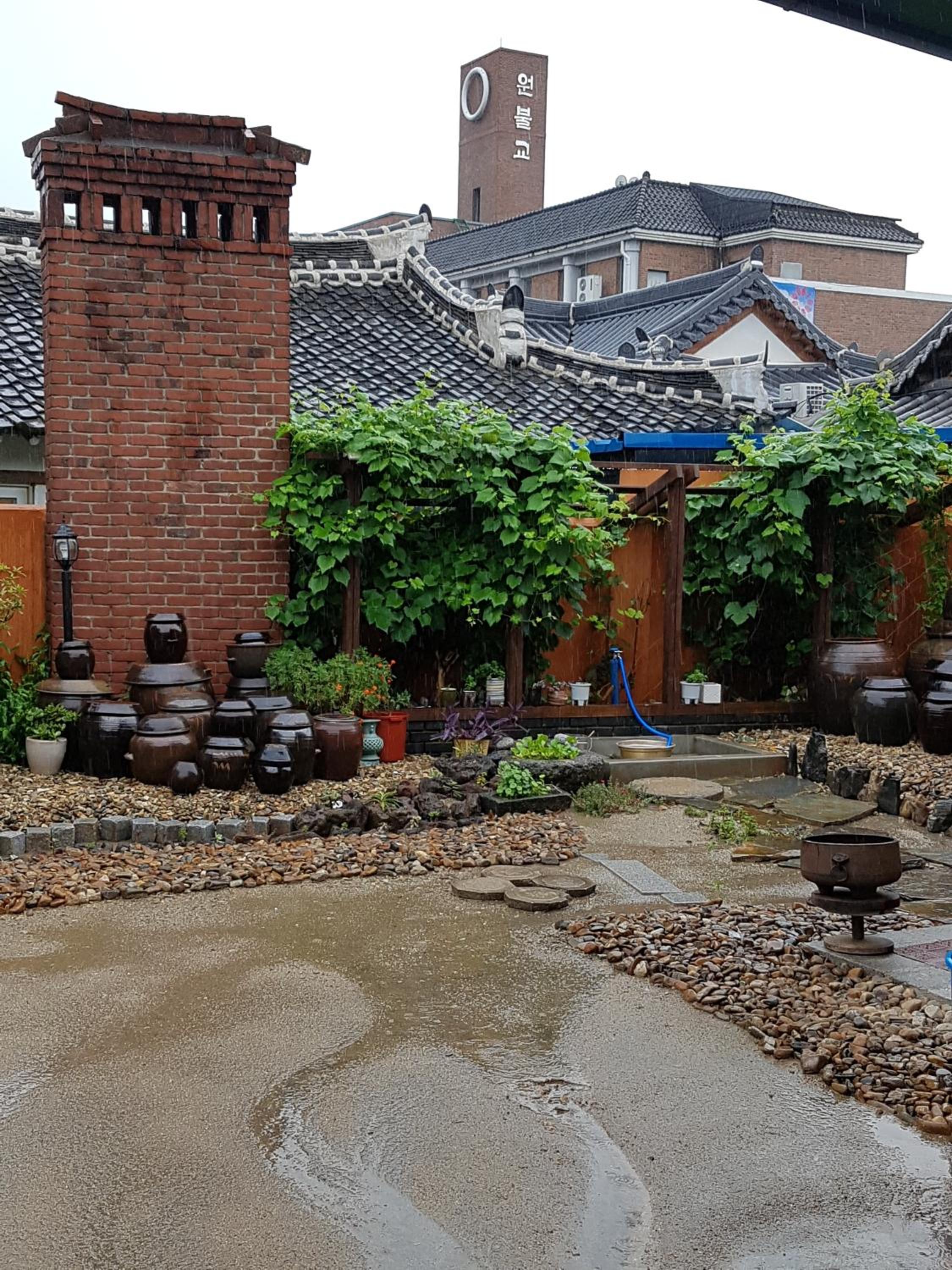 The Hanok