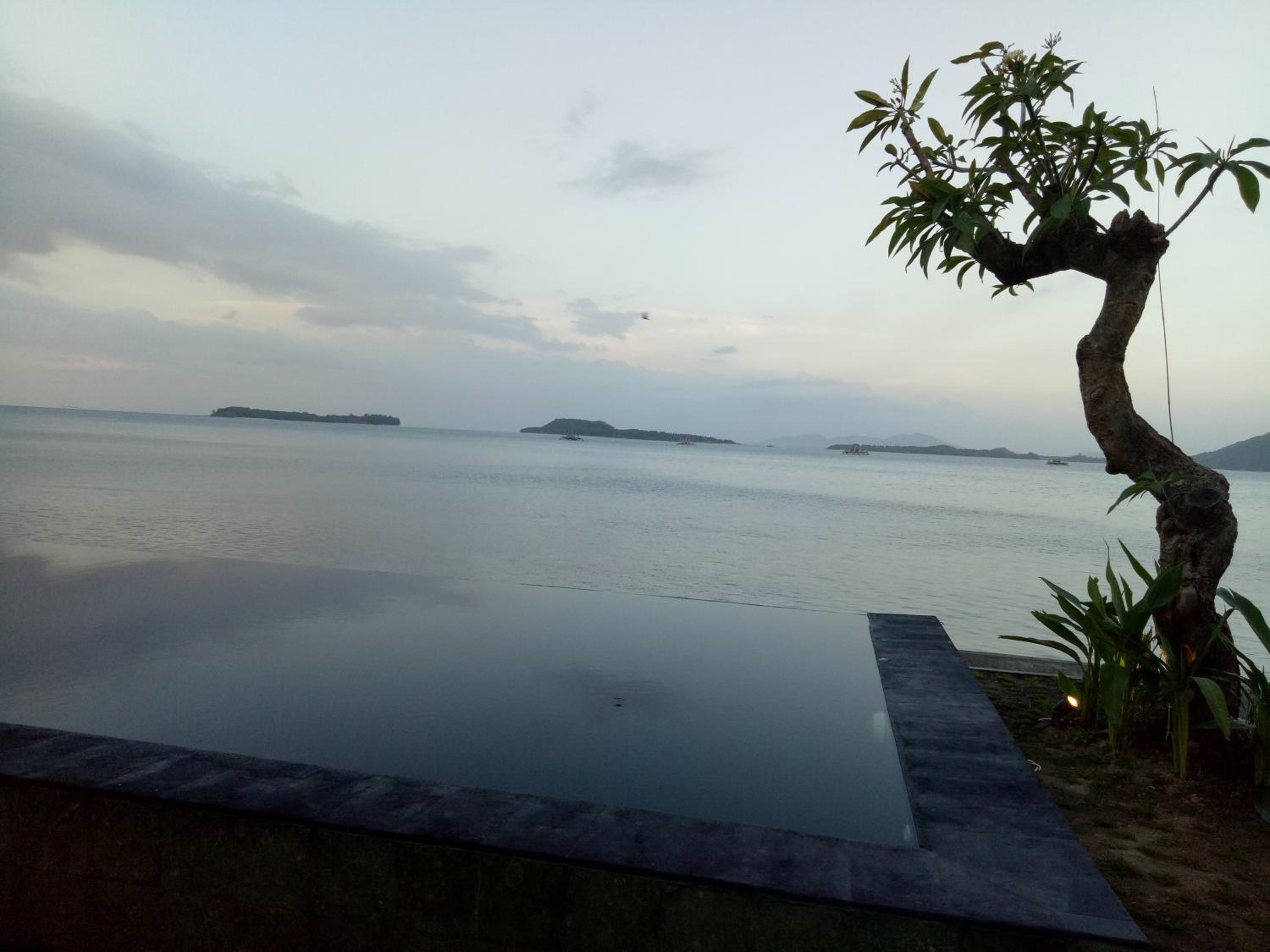 Krisna Bungalows and Restaurant