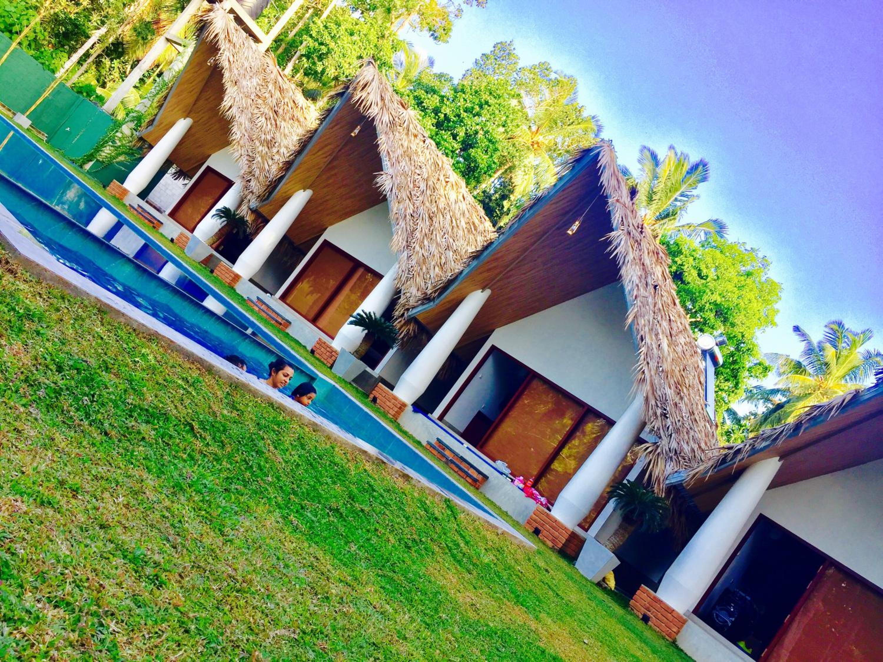 Airport Resort