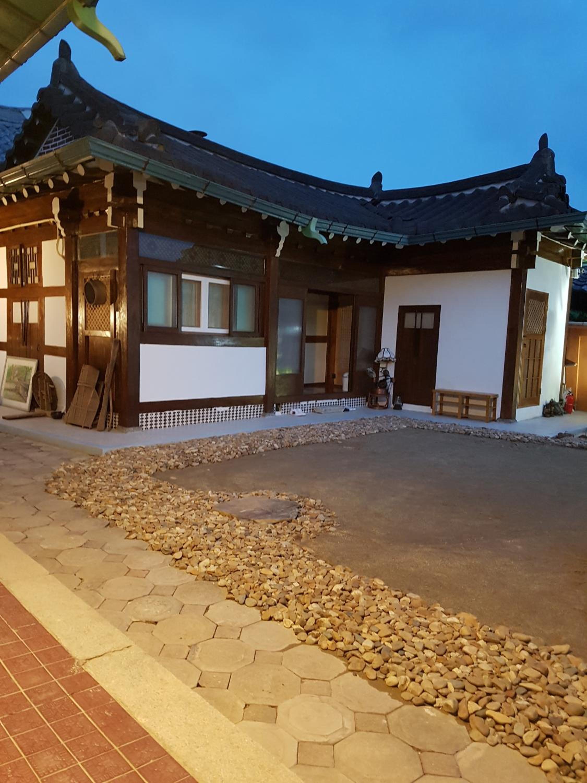The Hanok