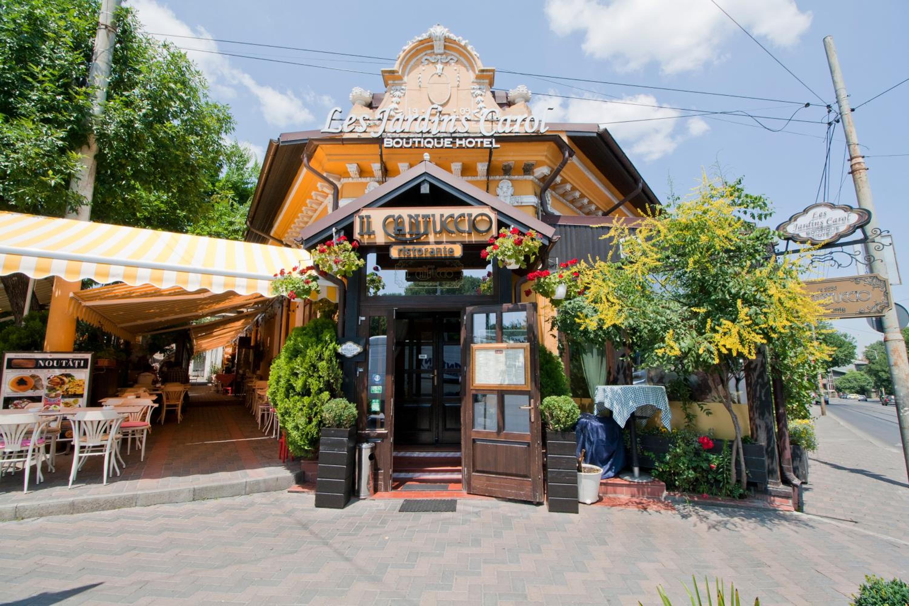 Hotel Les Jardins Carol - Image 1