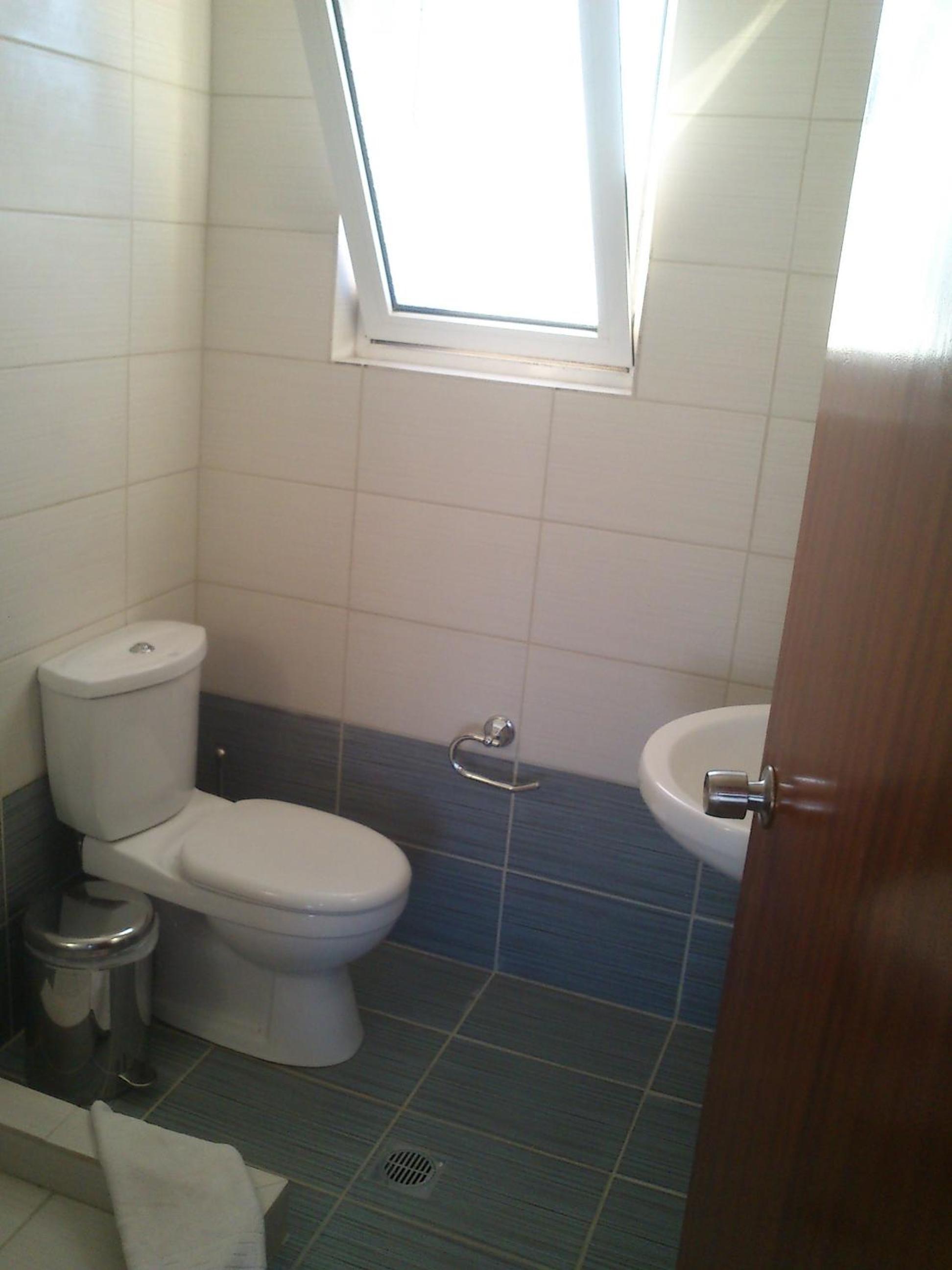 Photo 32