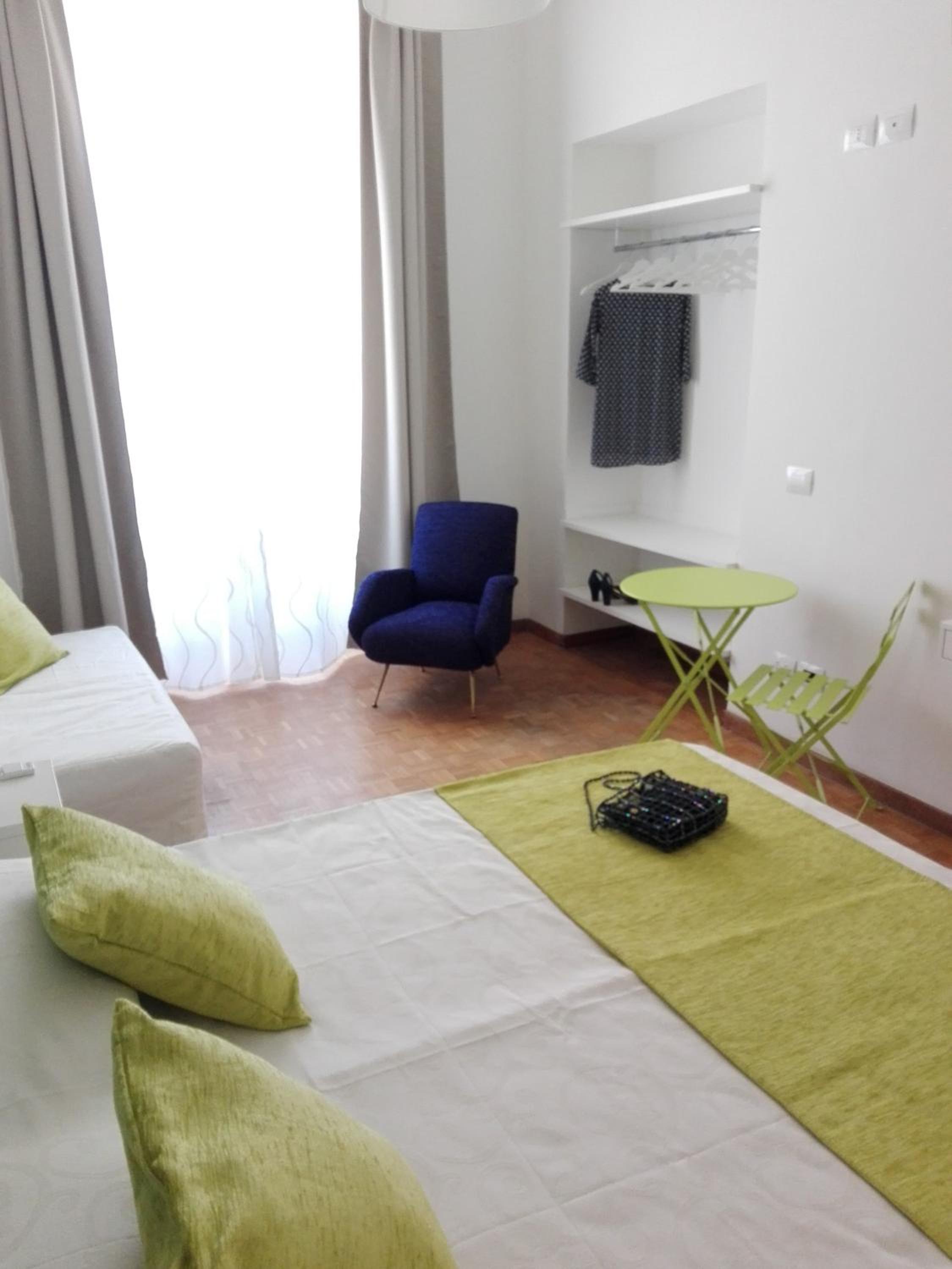 Domus Crescenzio - Guest House