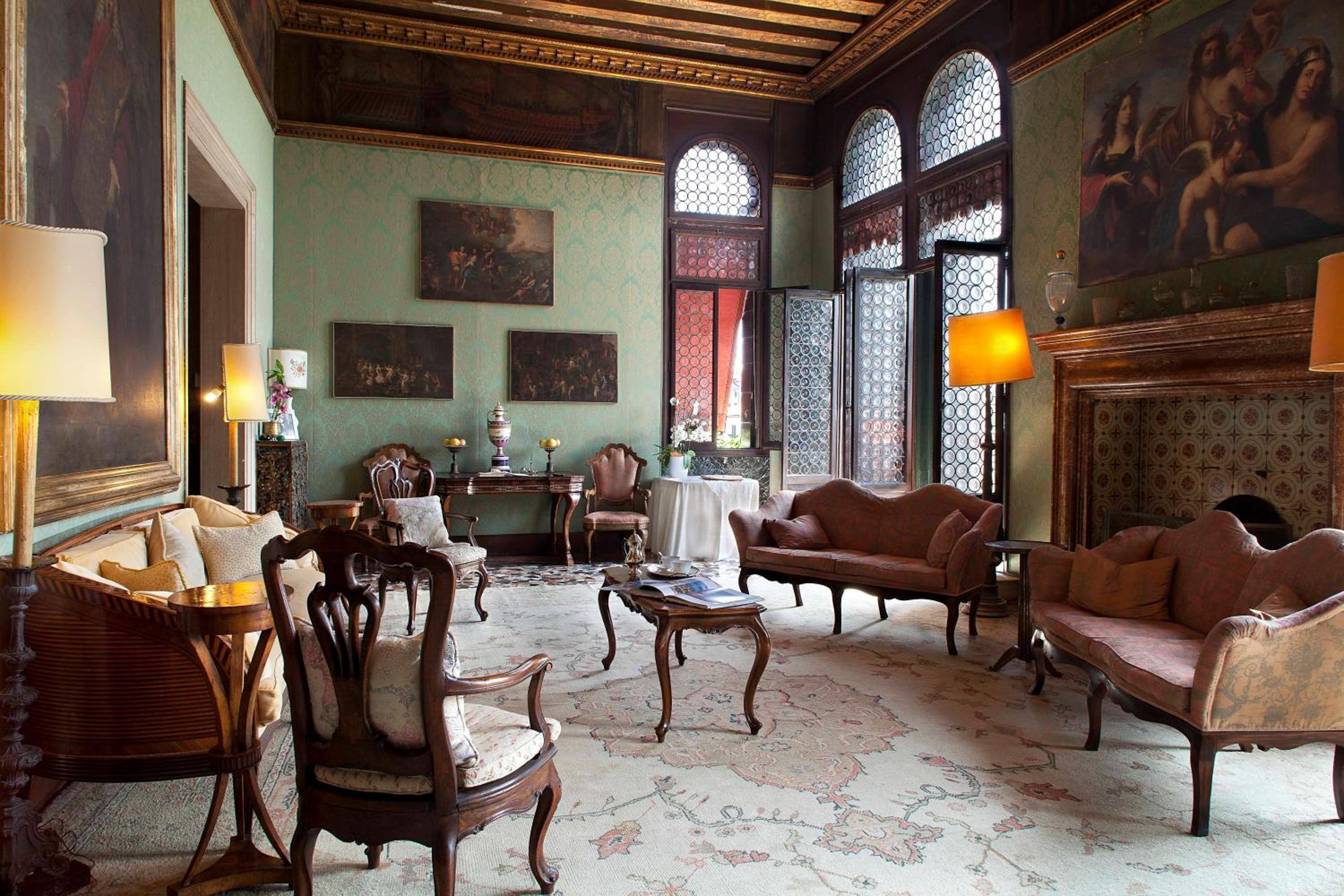 lounge