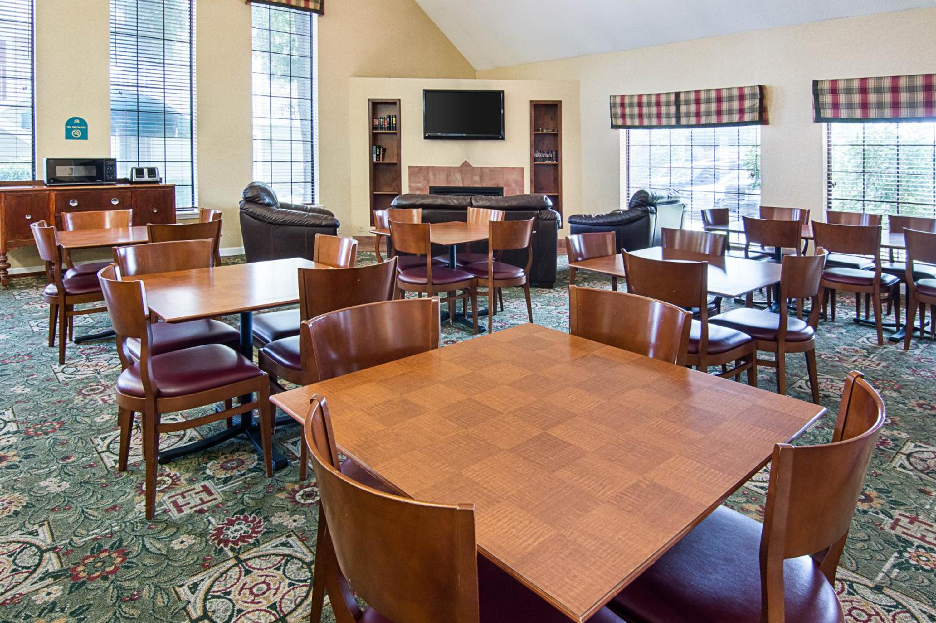 Extended Studio Suites Hotel- Bossier City - Property Image 2