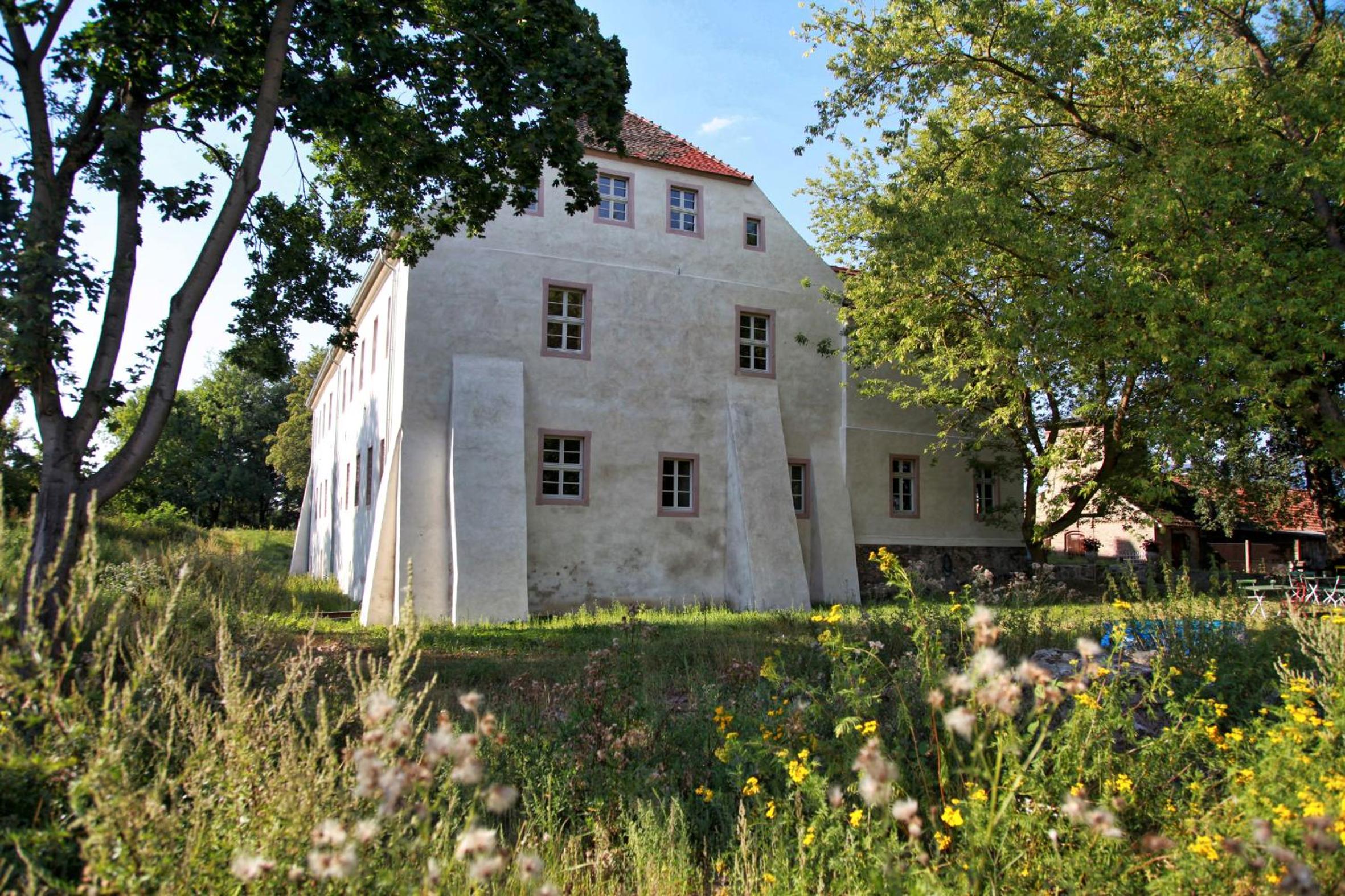 Event- Kultur & B&B Kunst Schloss Neuenhagen Übernachten im Denkmal