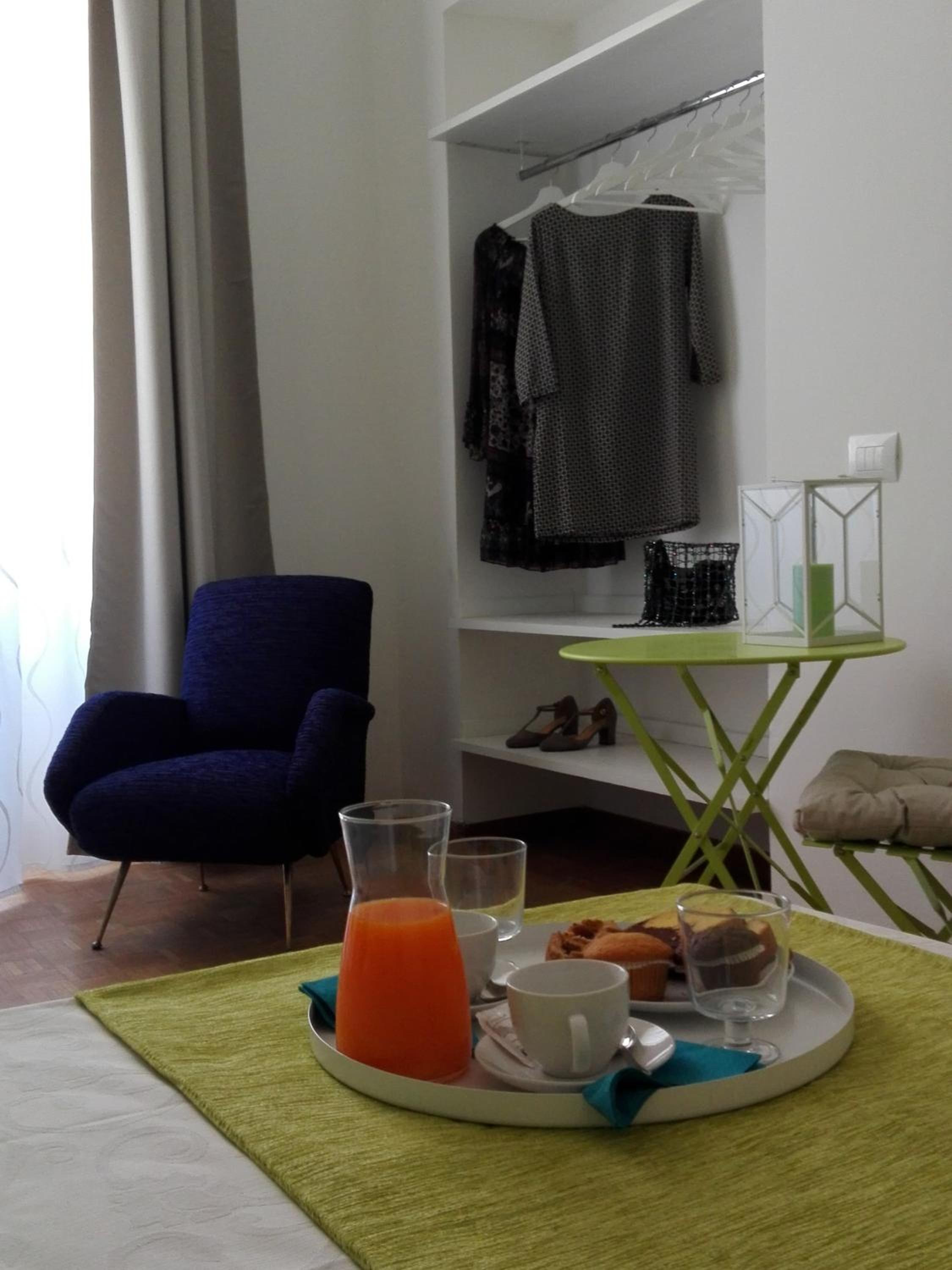 Domus Crescenzio - Guest House