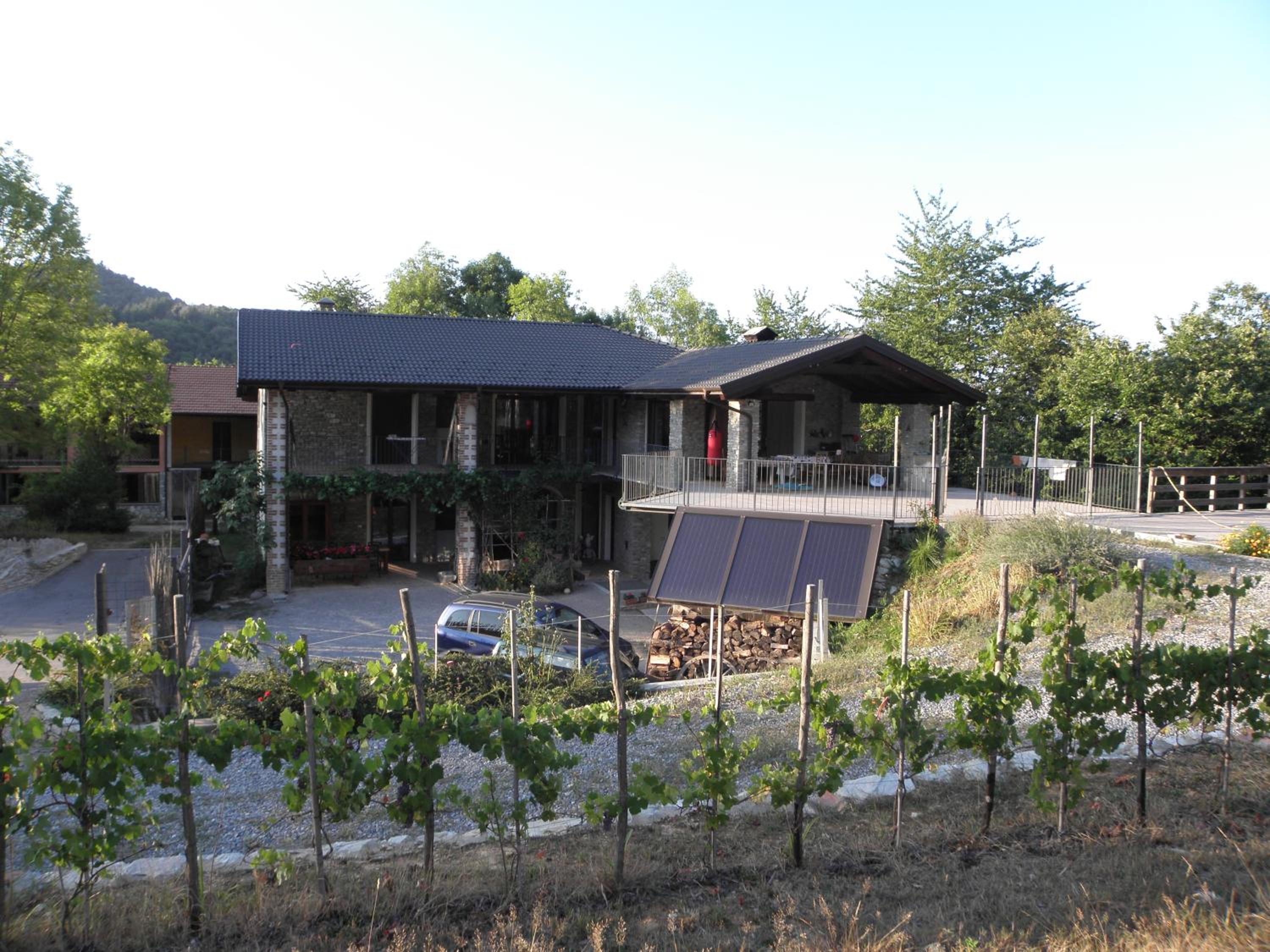Photo 12
