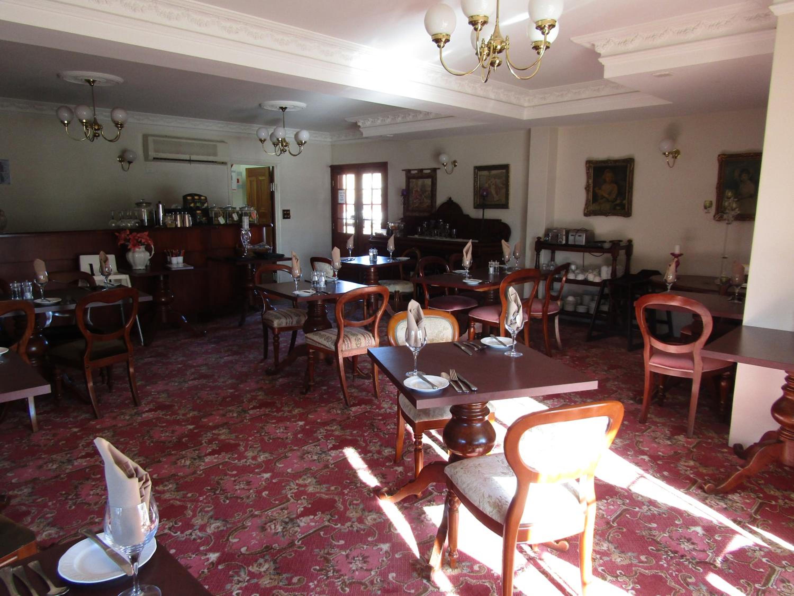 Australian Heritage Motor Inn