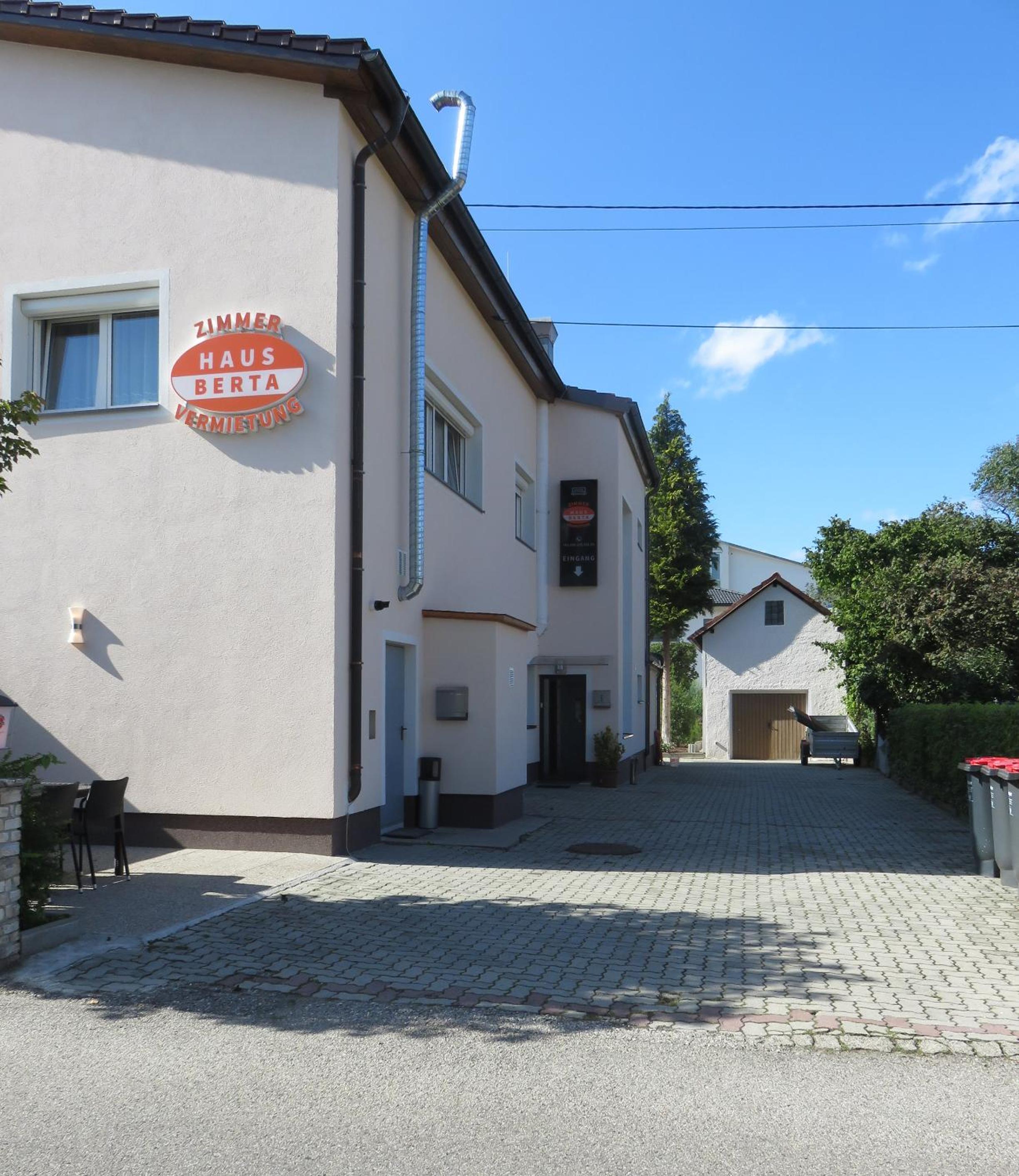 Haus Berta, Self Check In