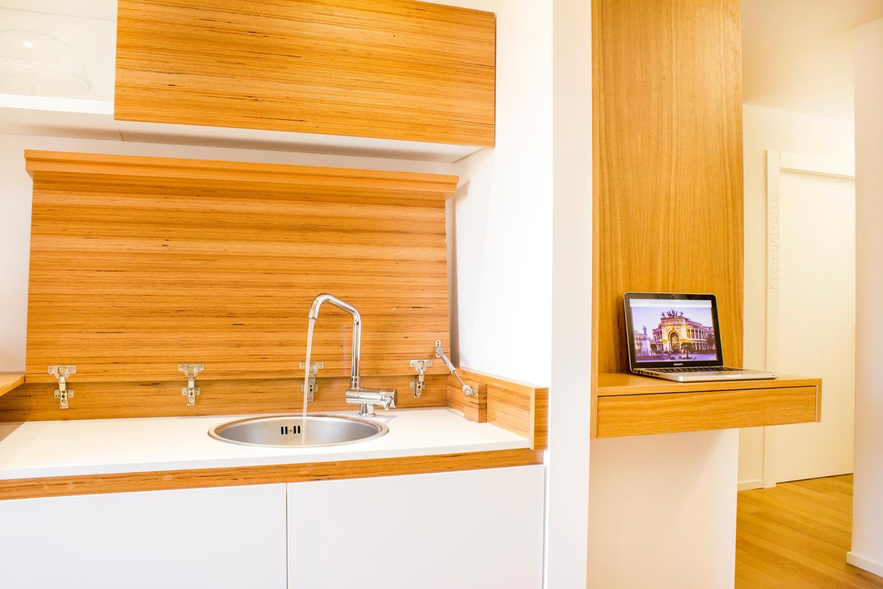 Kalamonjo Suite&Rooms