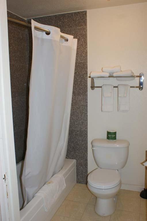 HWY Express Inn and Suites