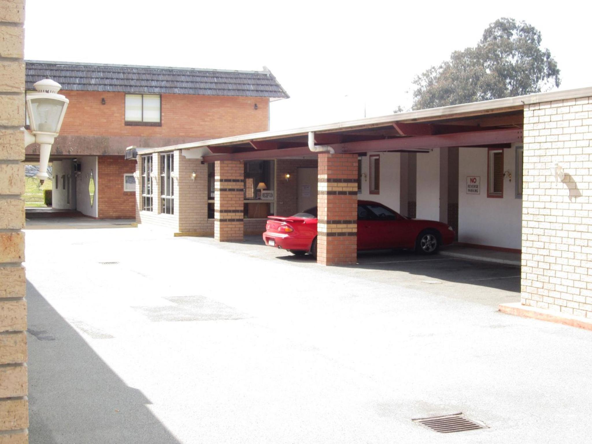 Canberra Lyneham Motor Inn