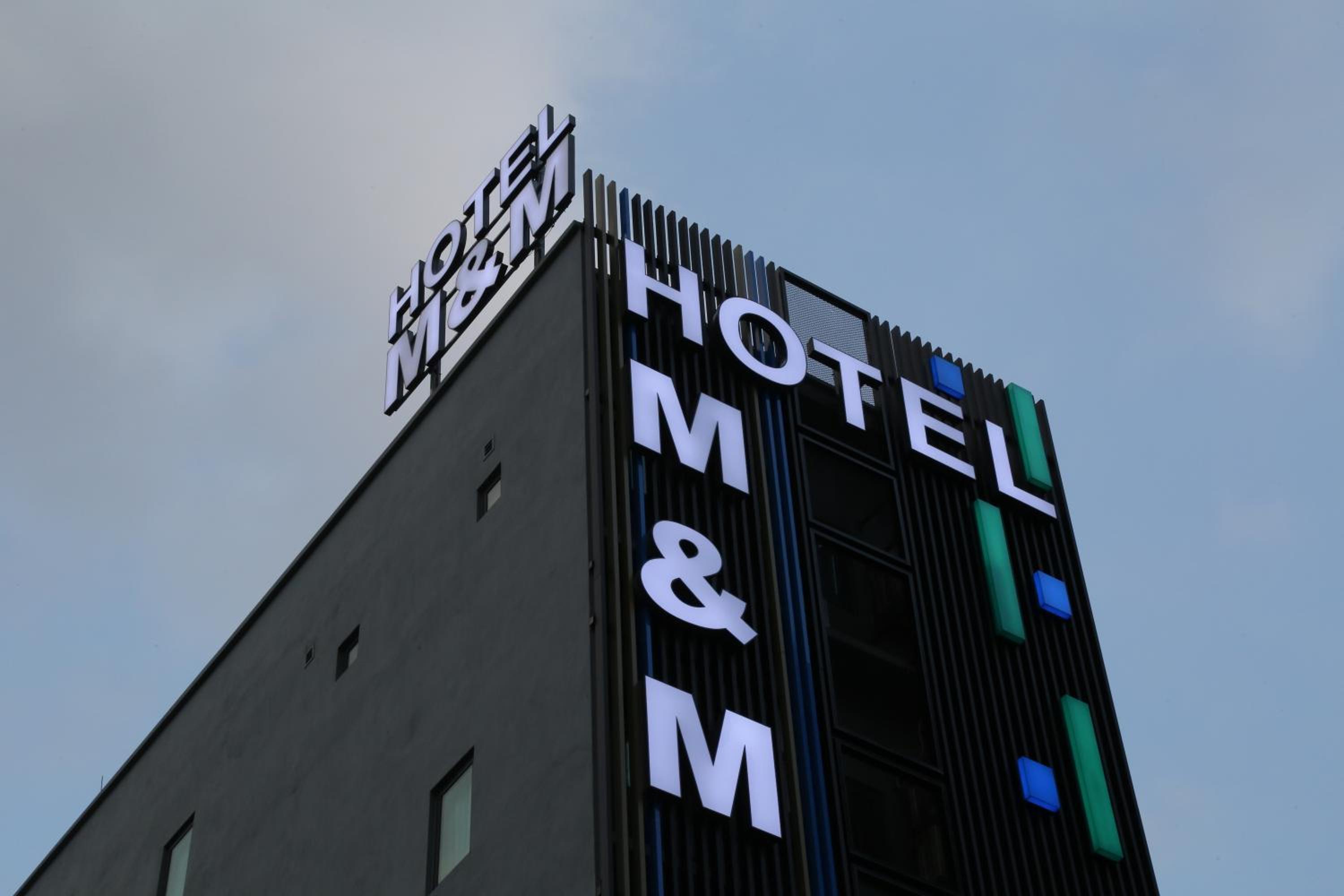 M&M Hotel photo 1