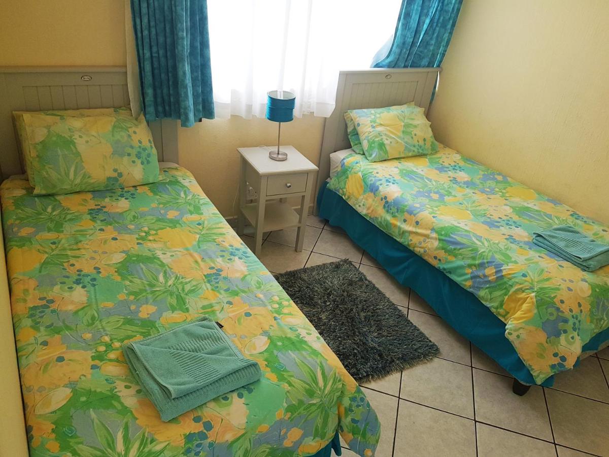 Dumela Margate Flat No 22, Margate, photo 5 of 13