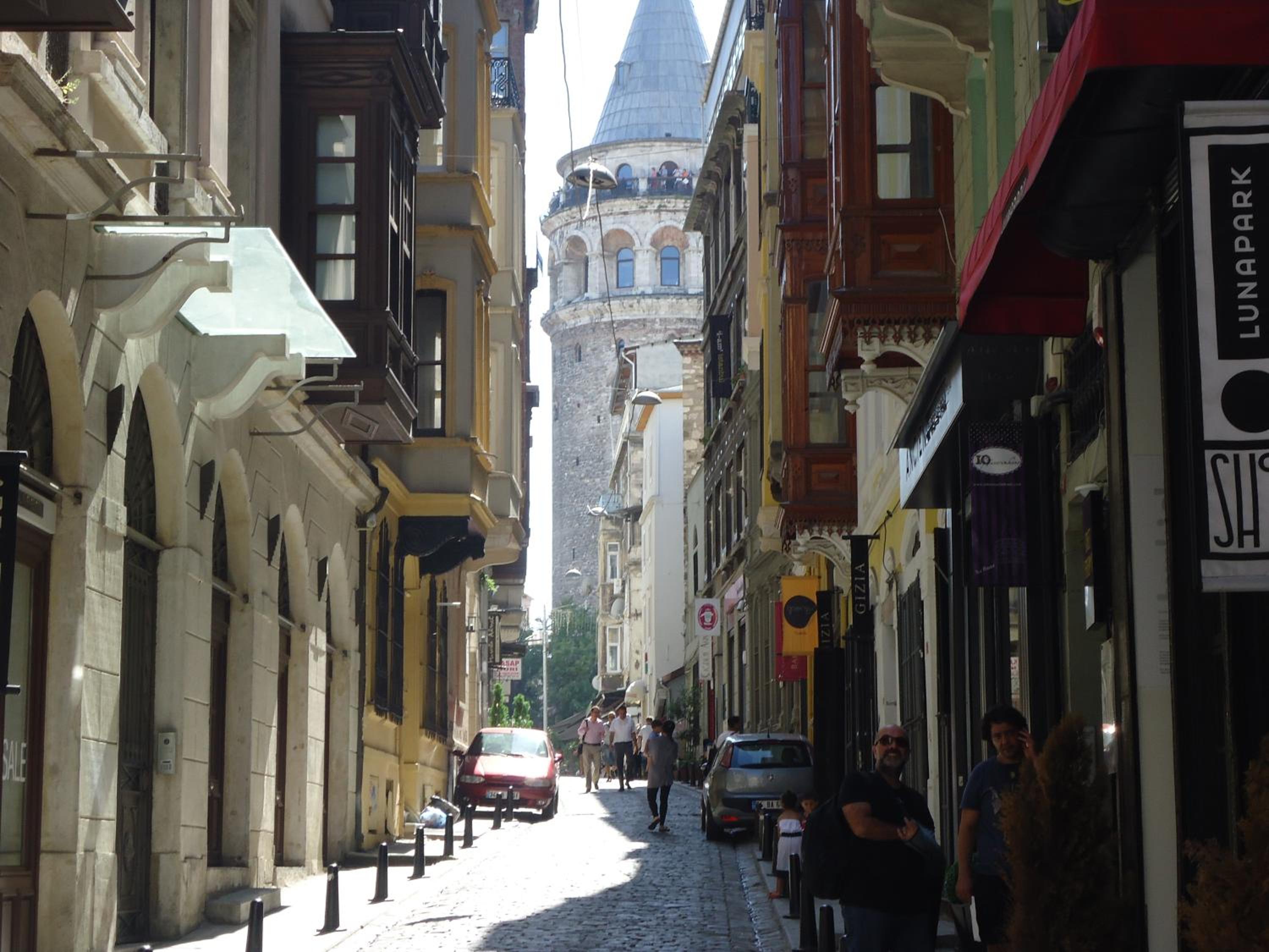 Meroddi Galata Mansion - Image 26