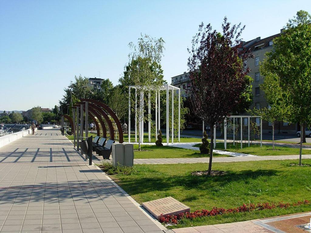 Photo 36