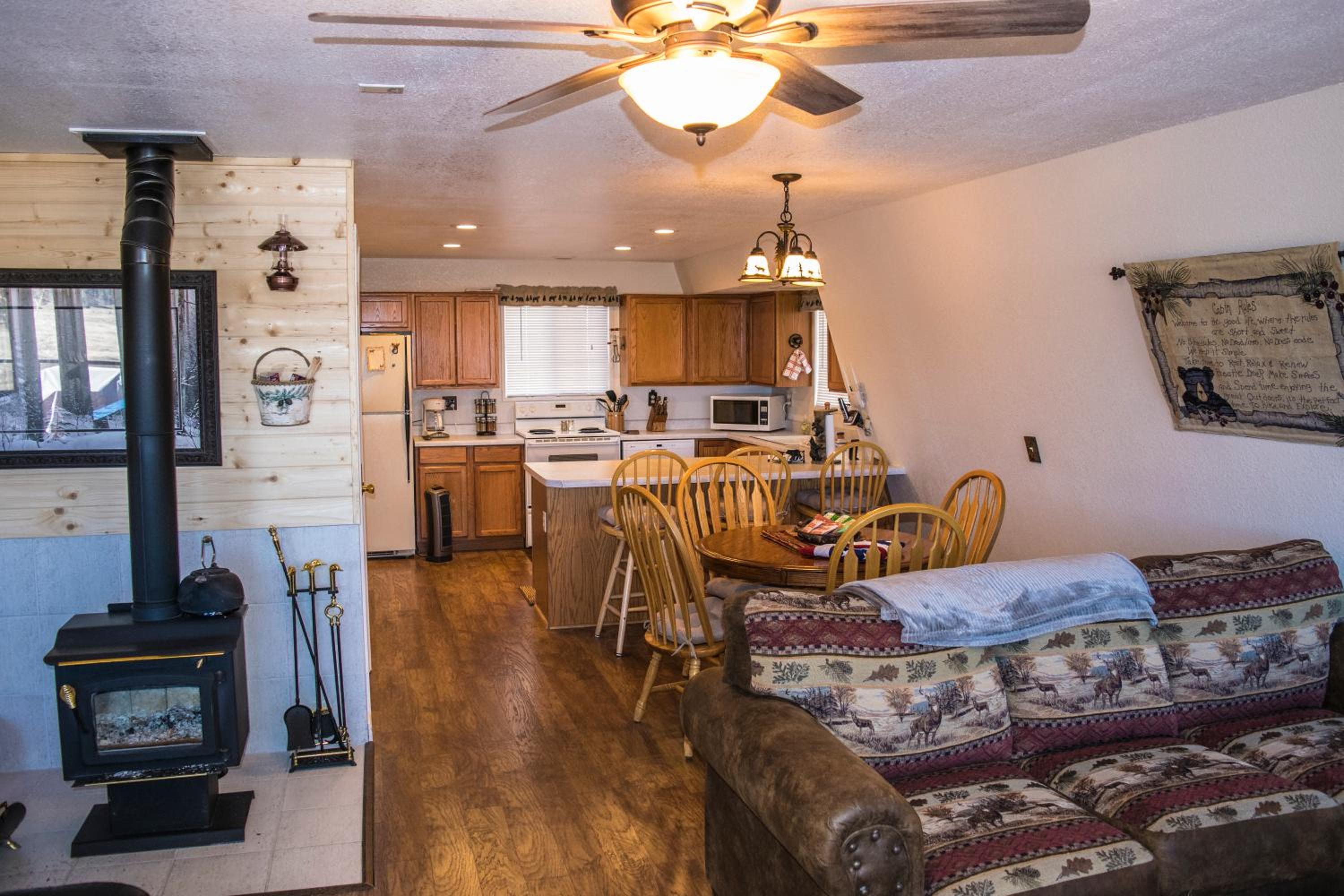 Aspen Meadow Cabin view 4