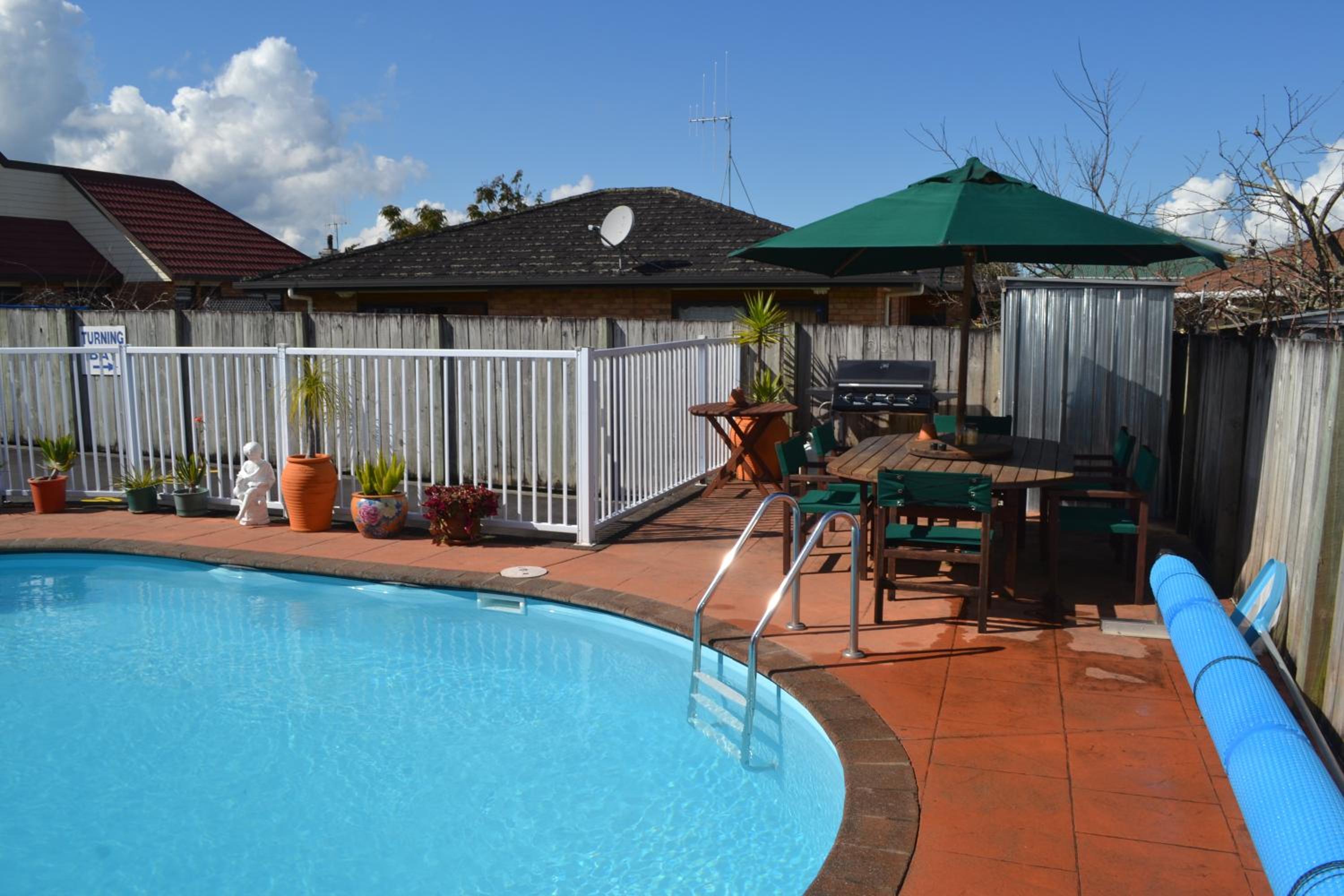 Avenue Heights Motel