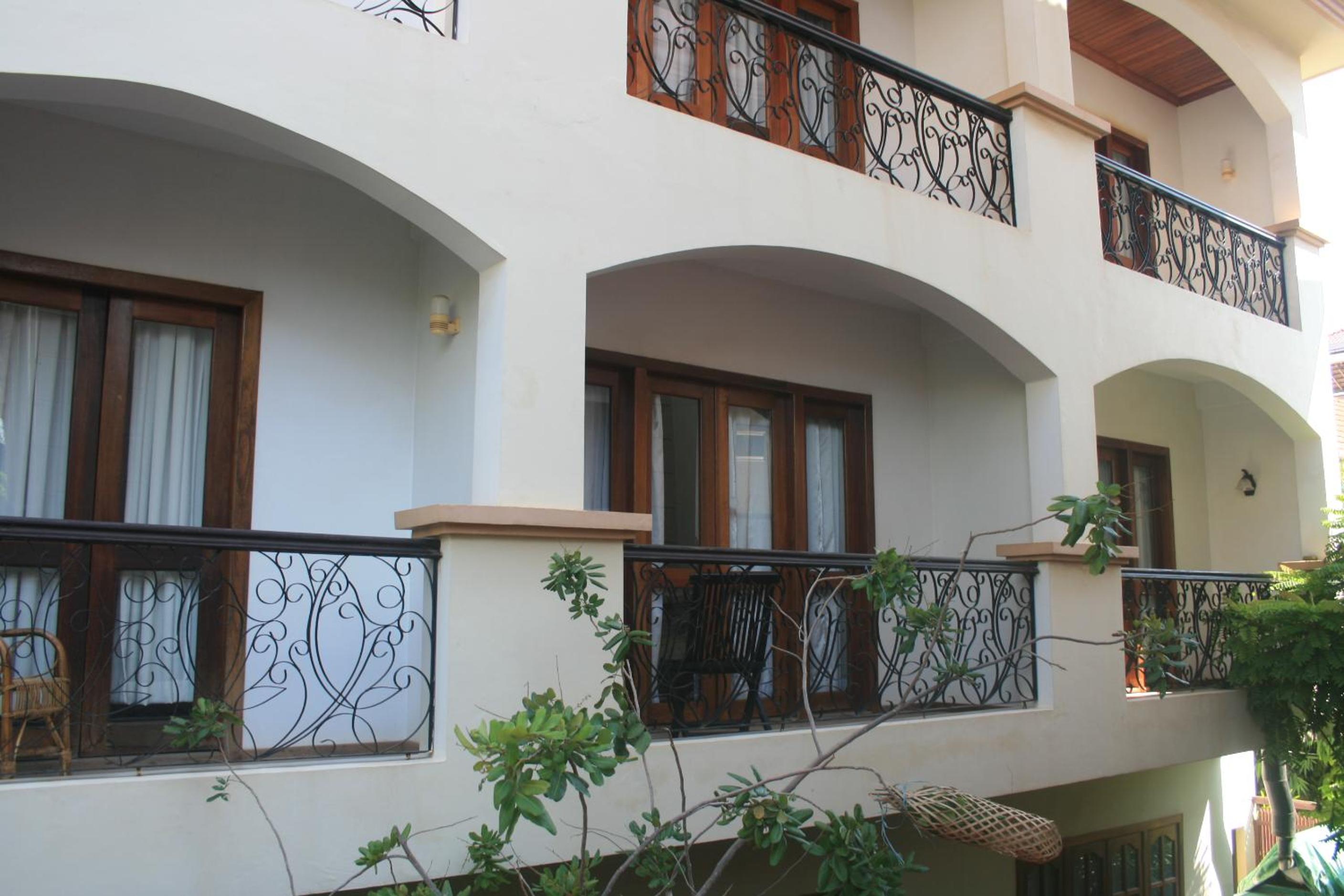 Mom's Guesthouse