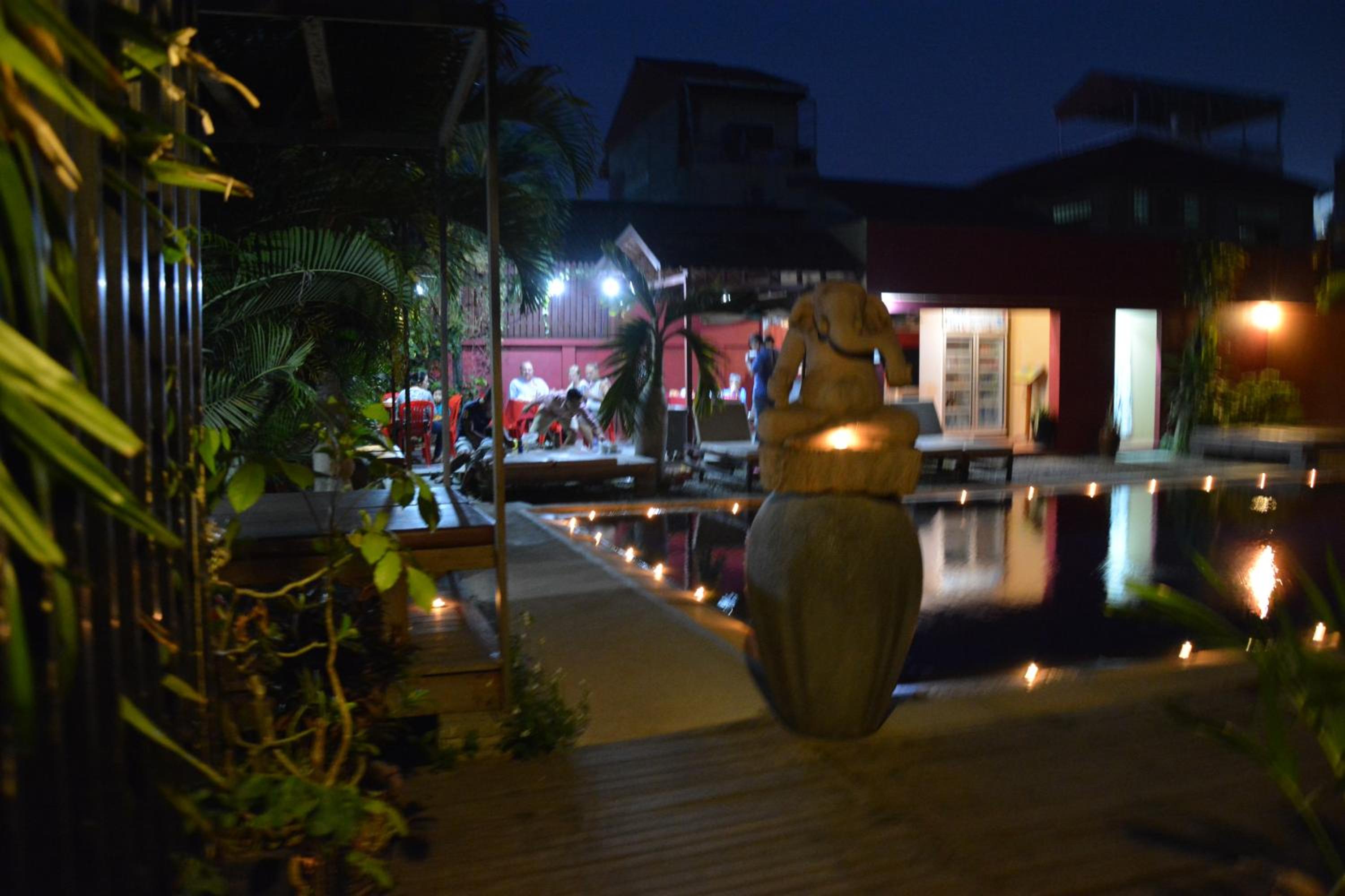 Mom's Guesthouse