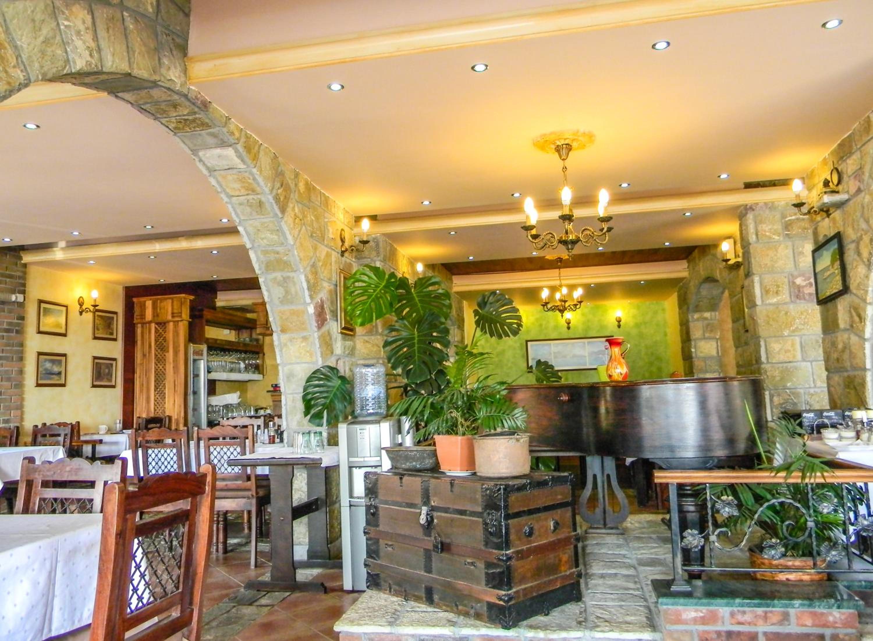 restaurant