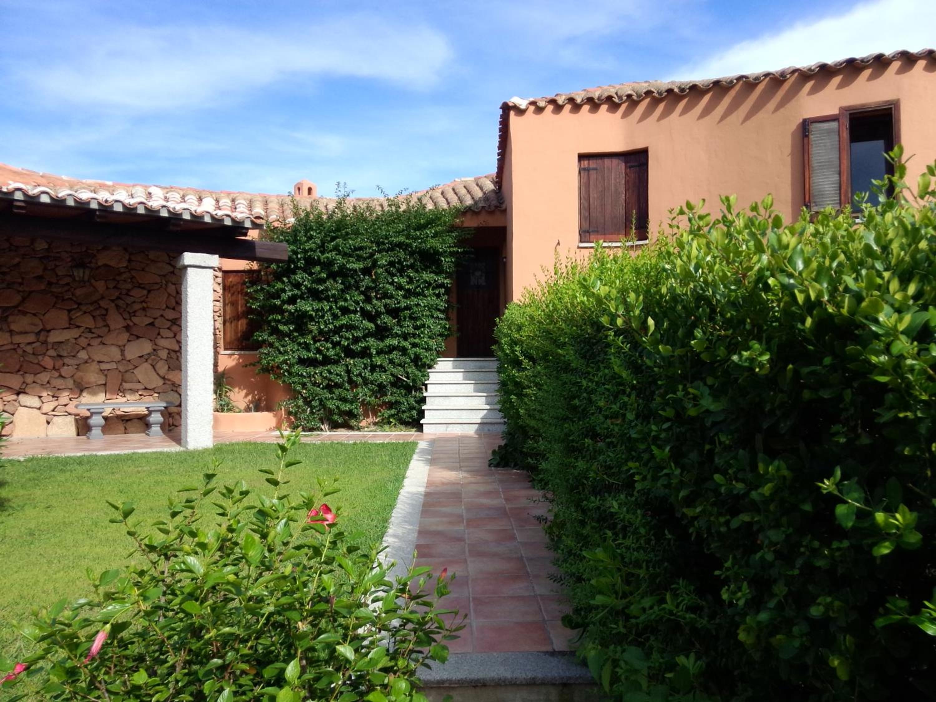 Appartamenti con piscina - Appartamentiflarida Porto Cervo view 5