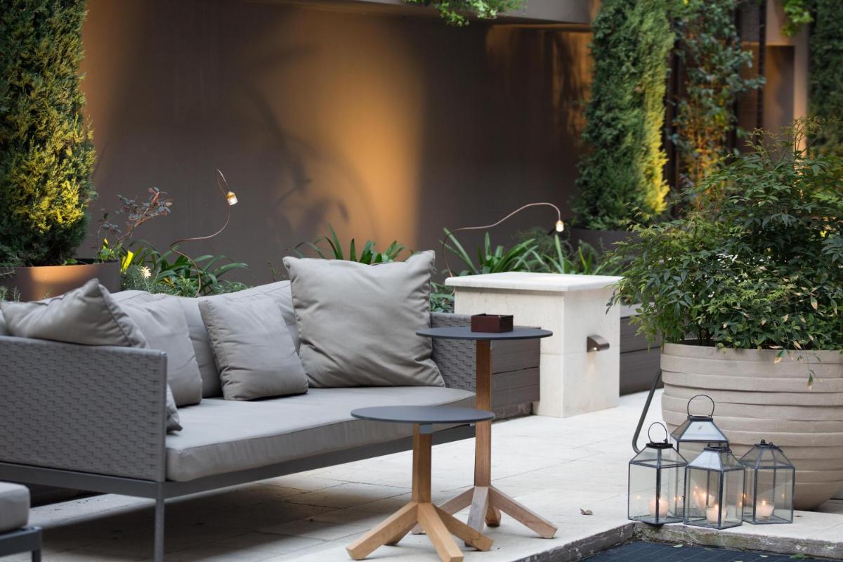 outdoor BBQ area