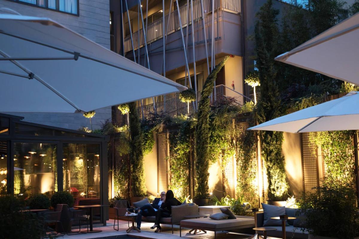 outdoor BBQ area