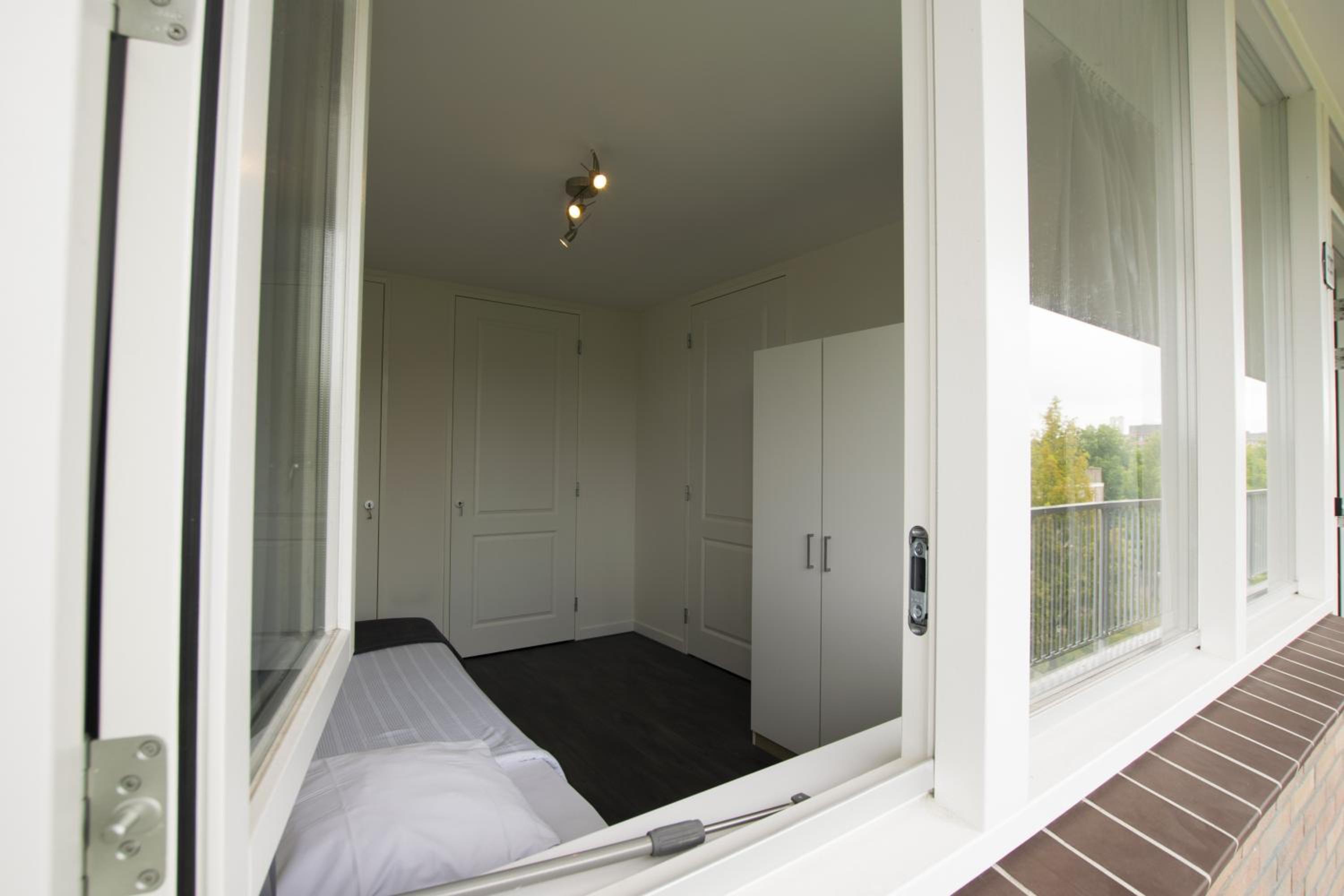 White Moon Apartment