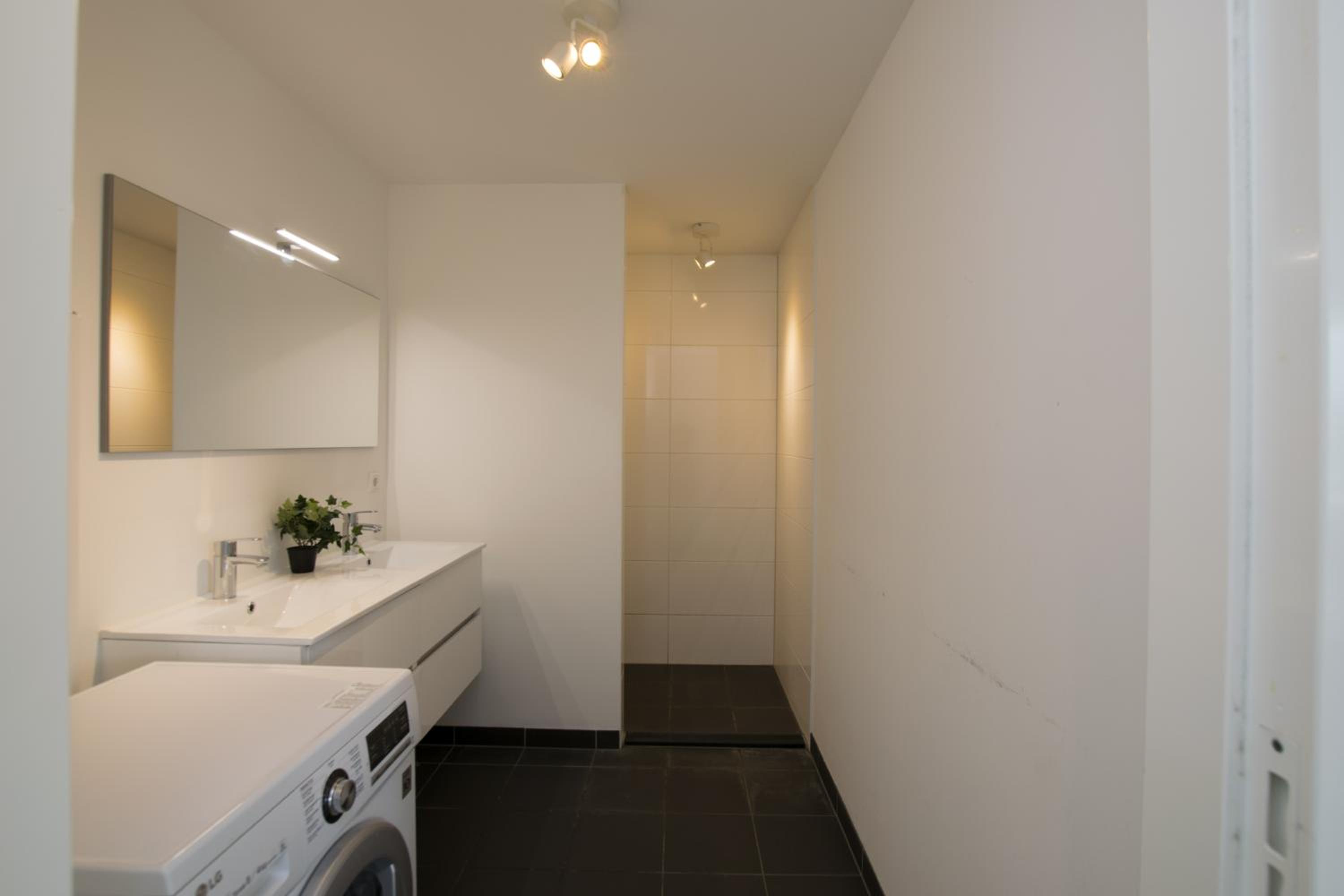 White Moon Apartment