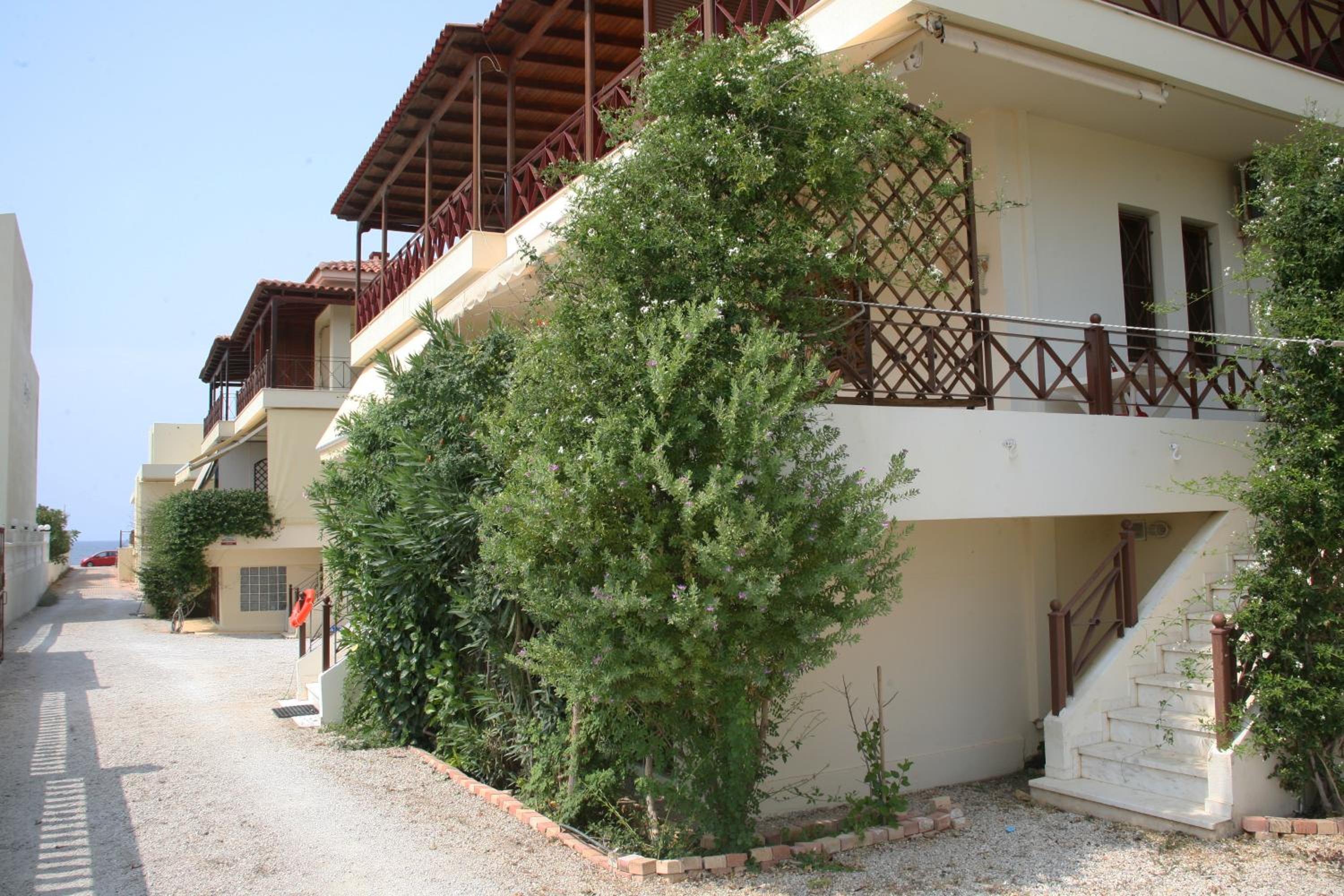 Two-floor house next to sea view 4