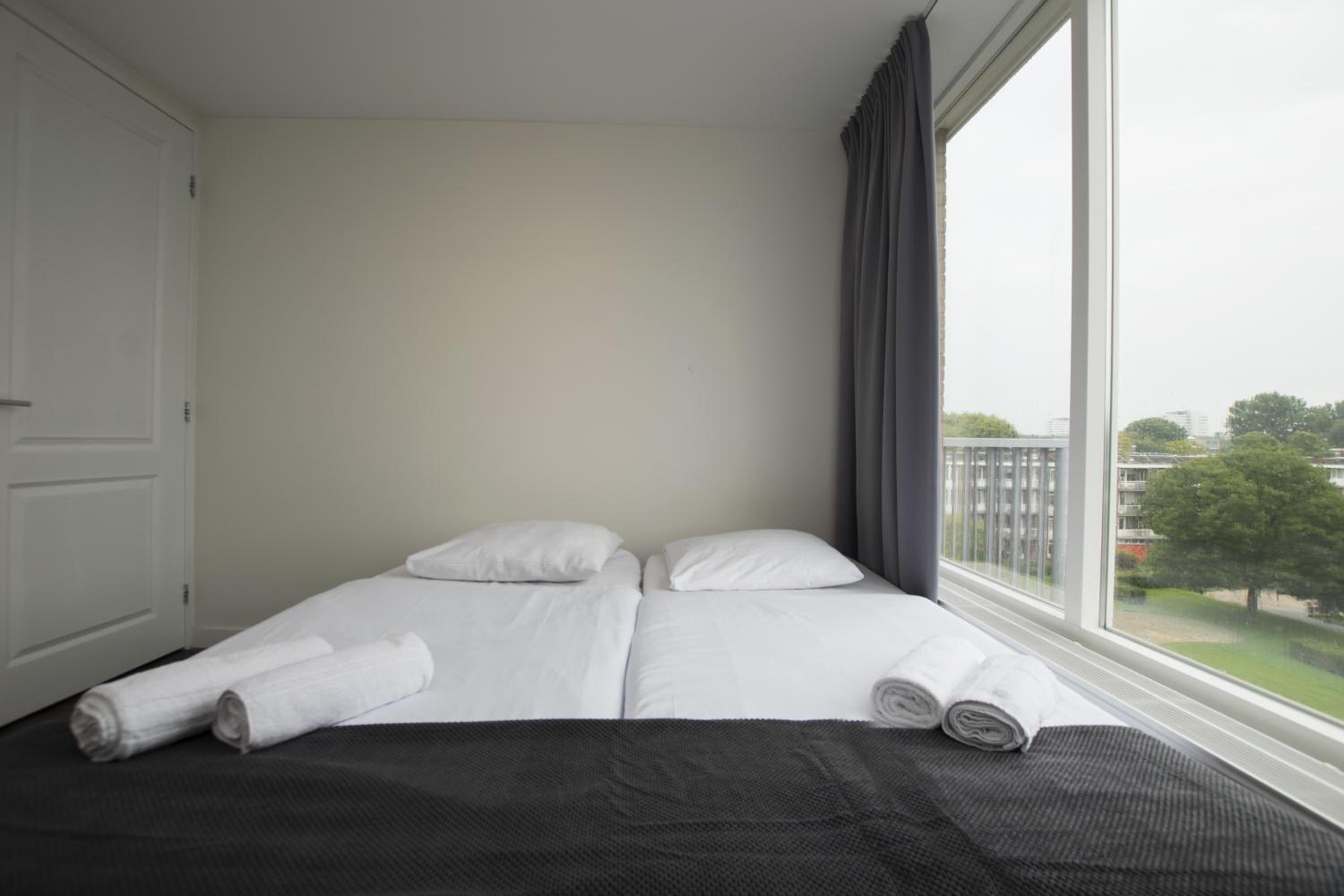 White Moon Apartment